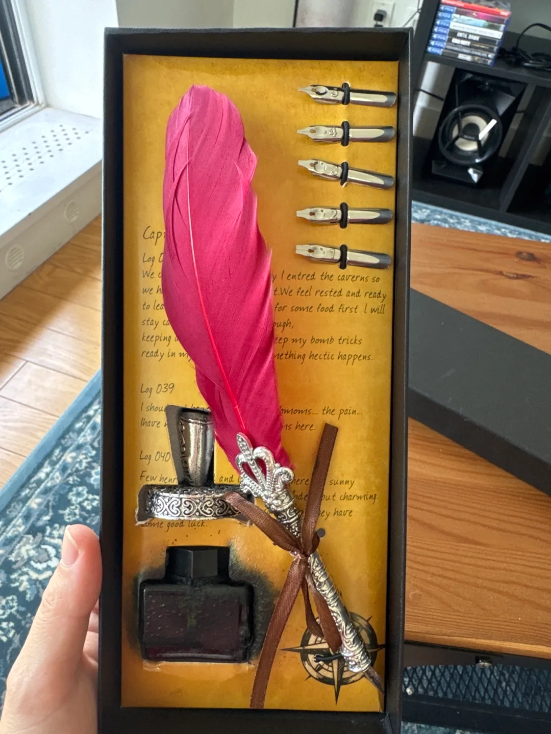 Feather Quill Pen image indicator(3)