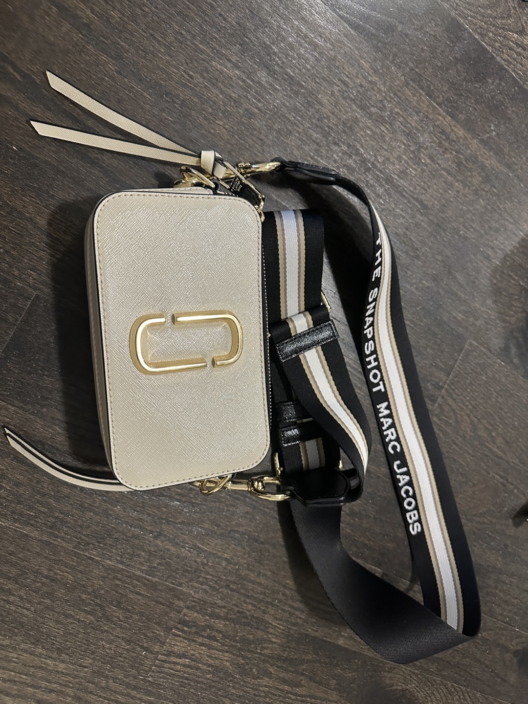 Marc Jacobs Snapshot Crossbody Bag