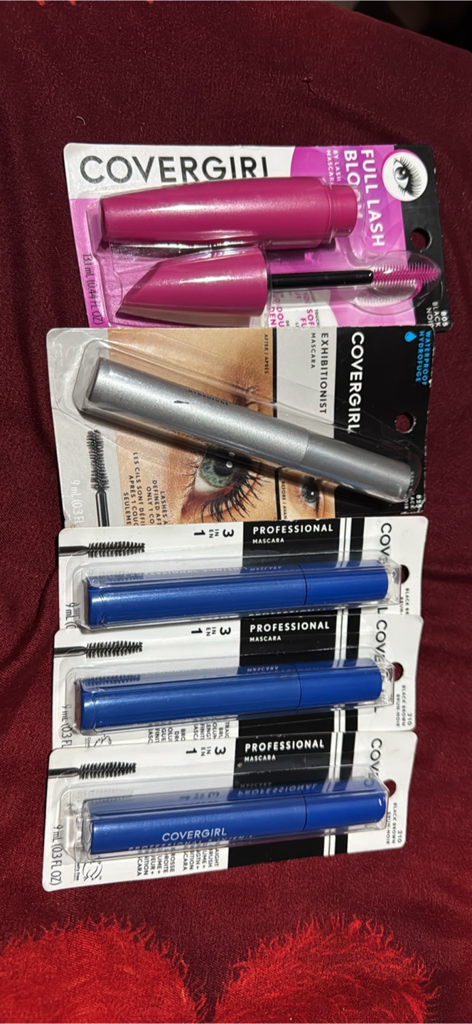 New Covergirl Mascara Lot