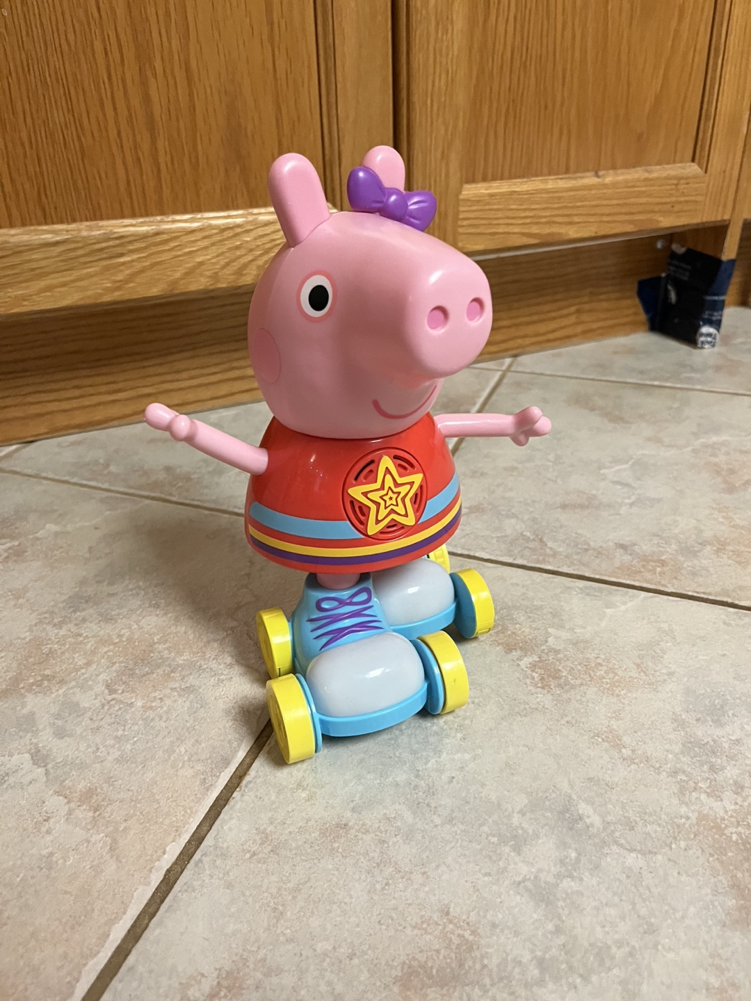 Musical Peppa Pig Roller Skater Toy