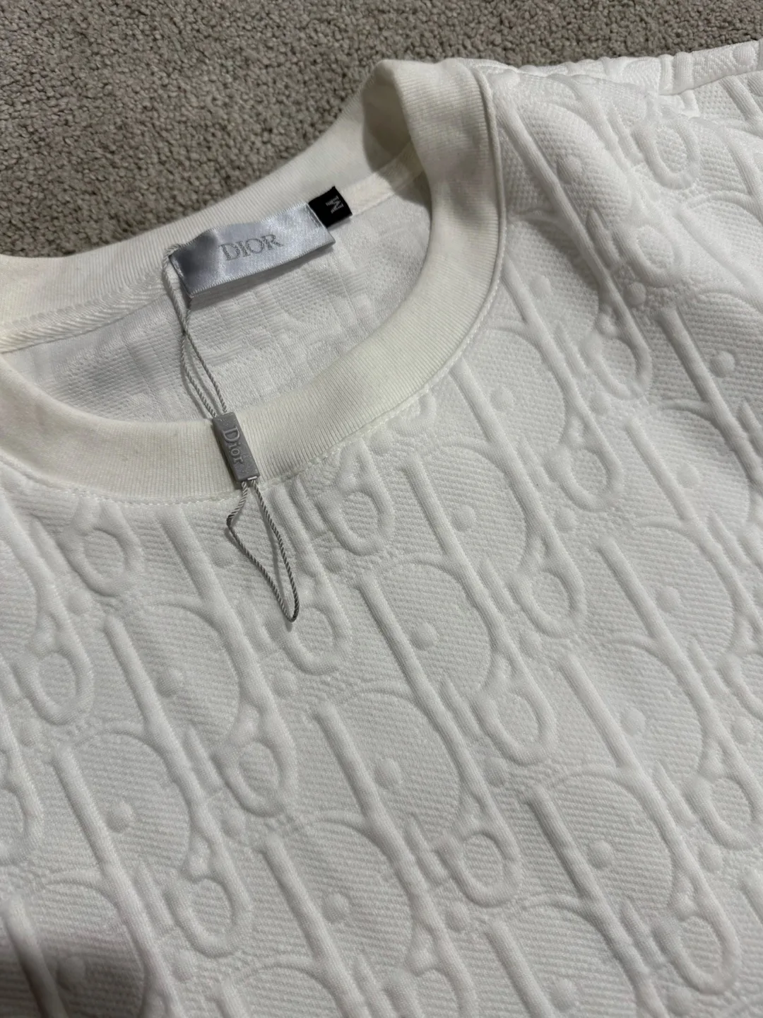 Dior tracksuit image indicator(2)