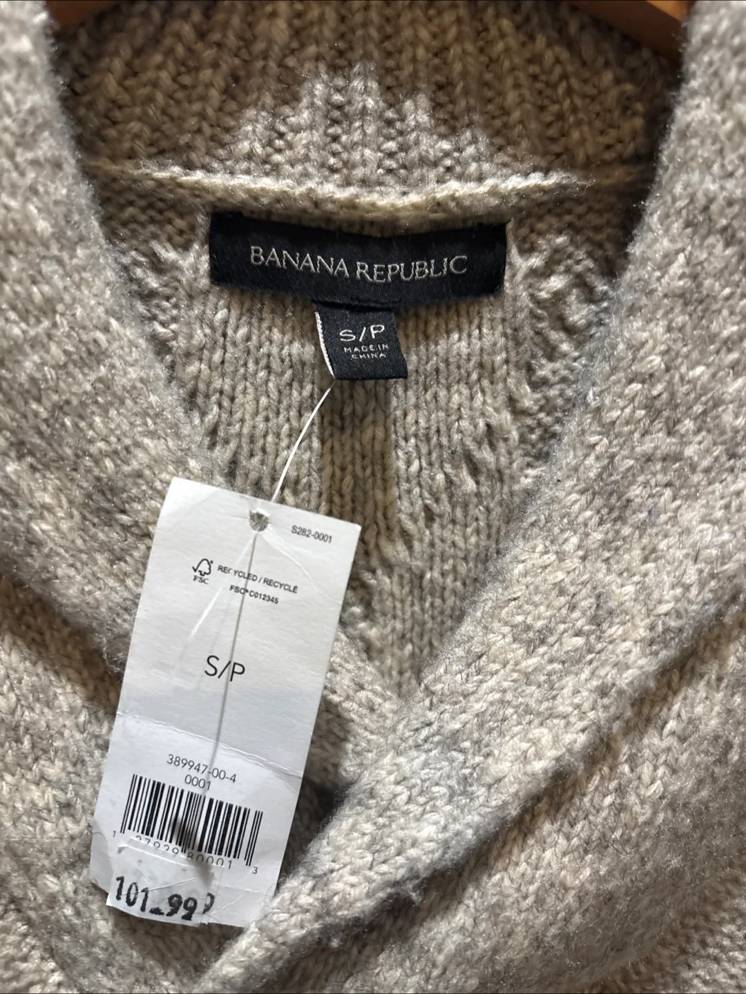Banana Republic Sweater - Size S image indicator(2)