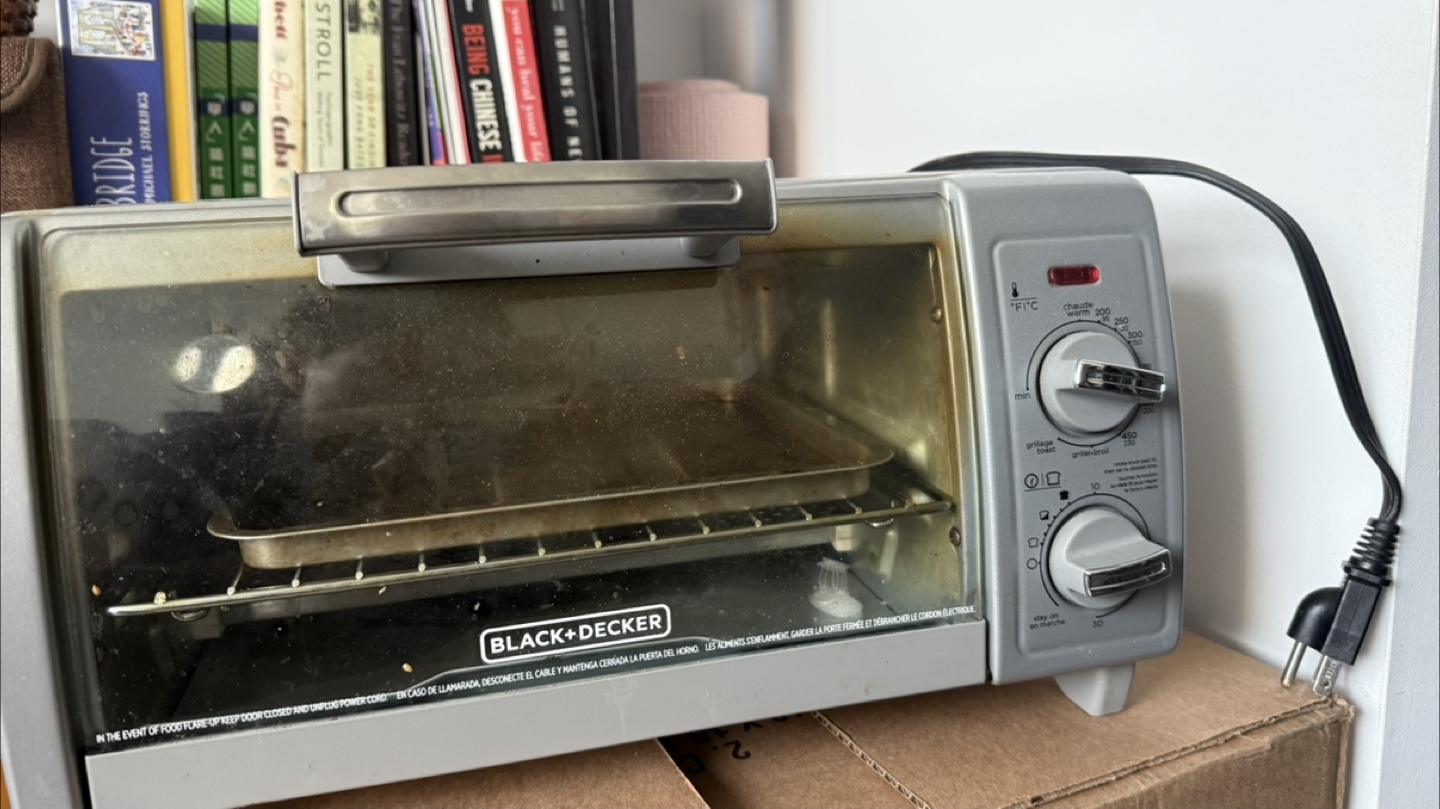 Free black and decker toaster oven - photo 2