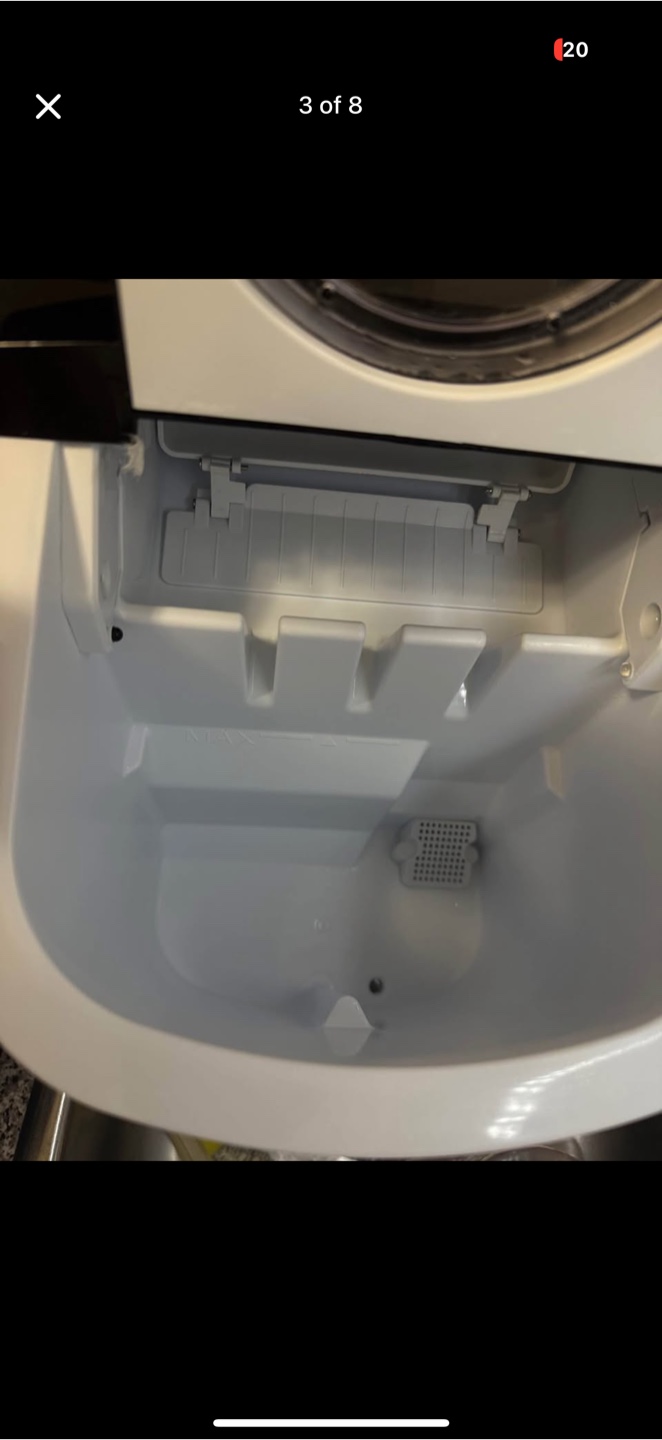 Frigidaire Ice Maker - photo 3