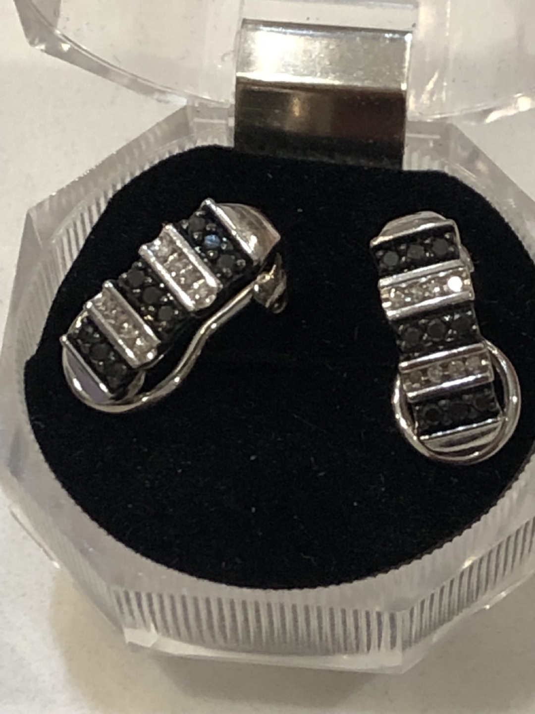 Black & White Diamond Earrings - photo 2