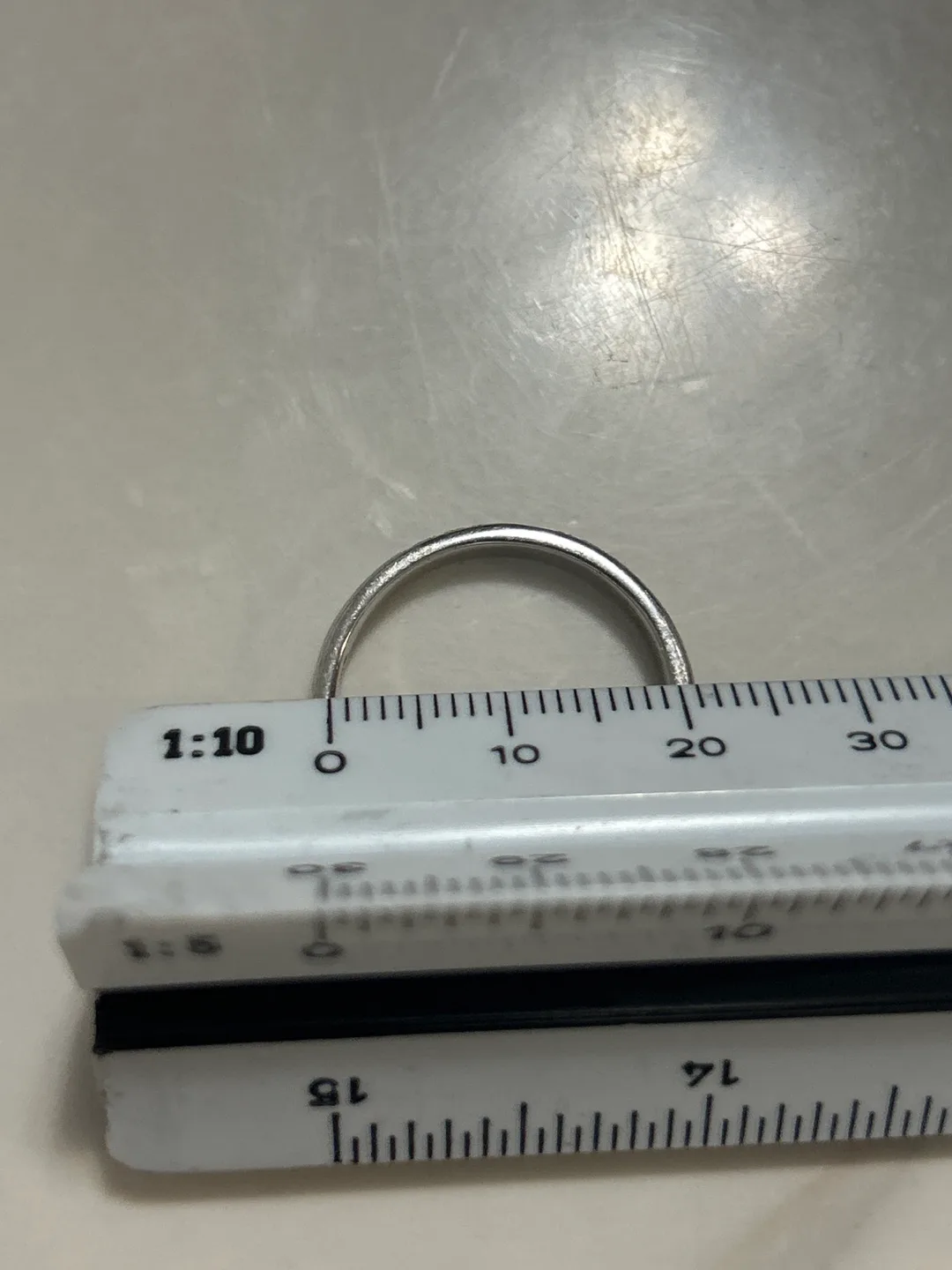 Sterling Silver Ring - Size 9 image indicator(3)
