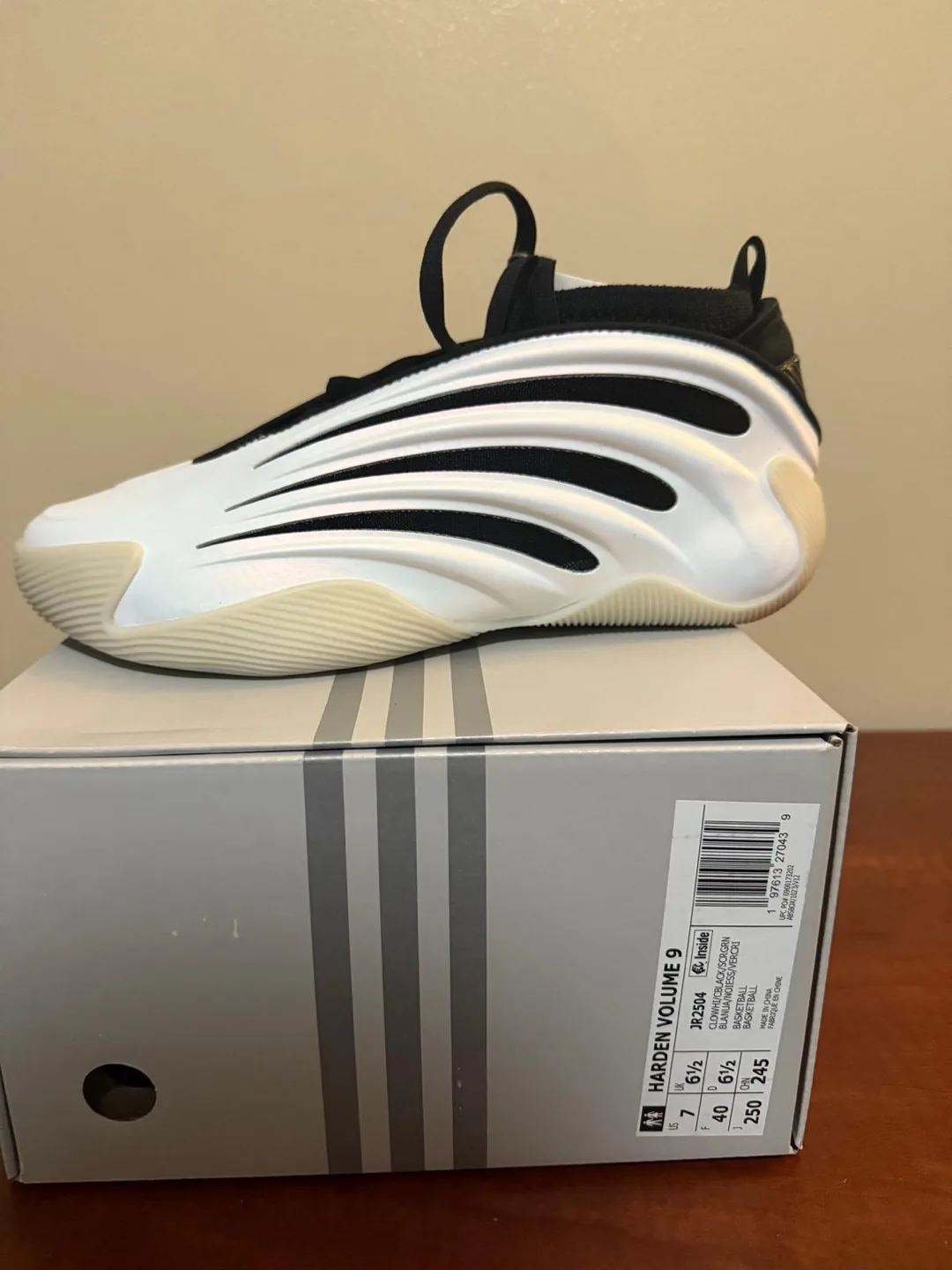 Adidas Harden Volume 9 Basketball Shoes - Size 7 thumbnail