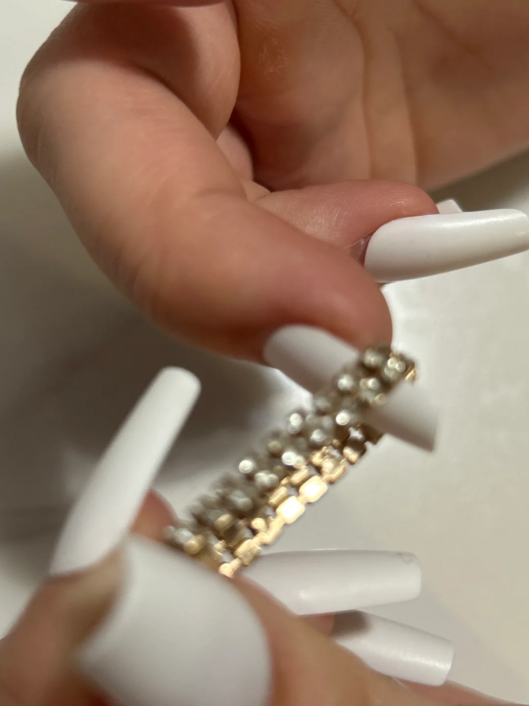 Gold Tone Rhinestone Ring image indicator(3)