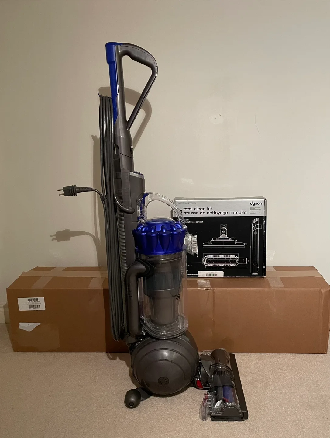 NEW! Dyson Ball Allergy+ Upright Bagless Vacuum - MSRP $790.99 image indicator(6)