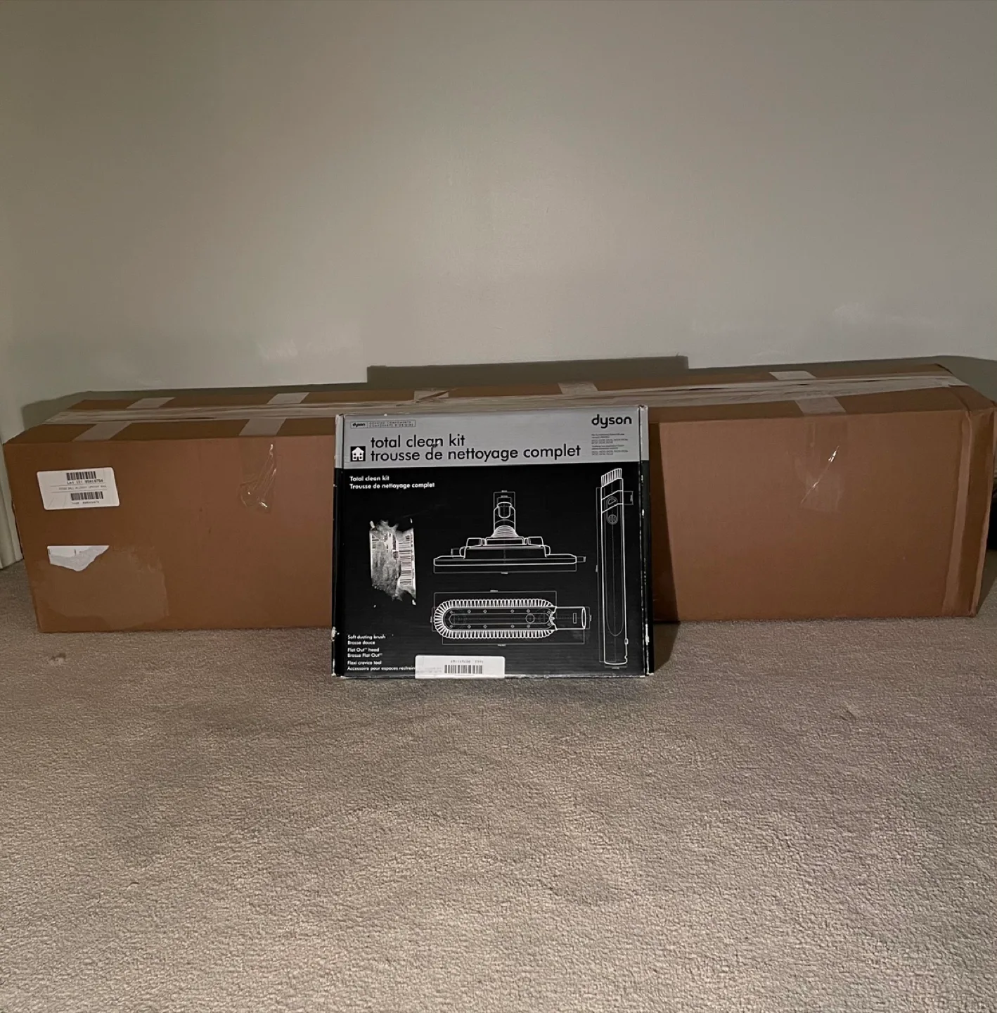 NEW! Dyson Ball Allergy+ Upright Bagless Vacuum - MSRP $790.99 image indicator(3)