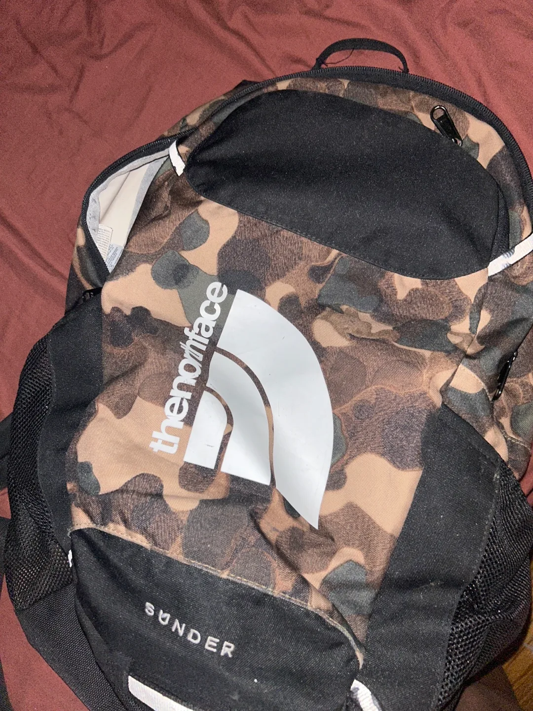 The North Face Sunder Backpack thumbnail