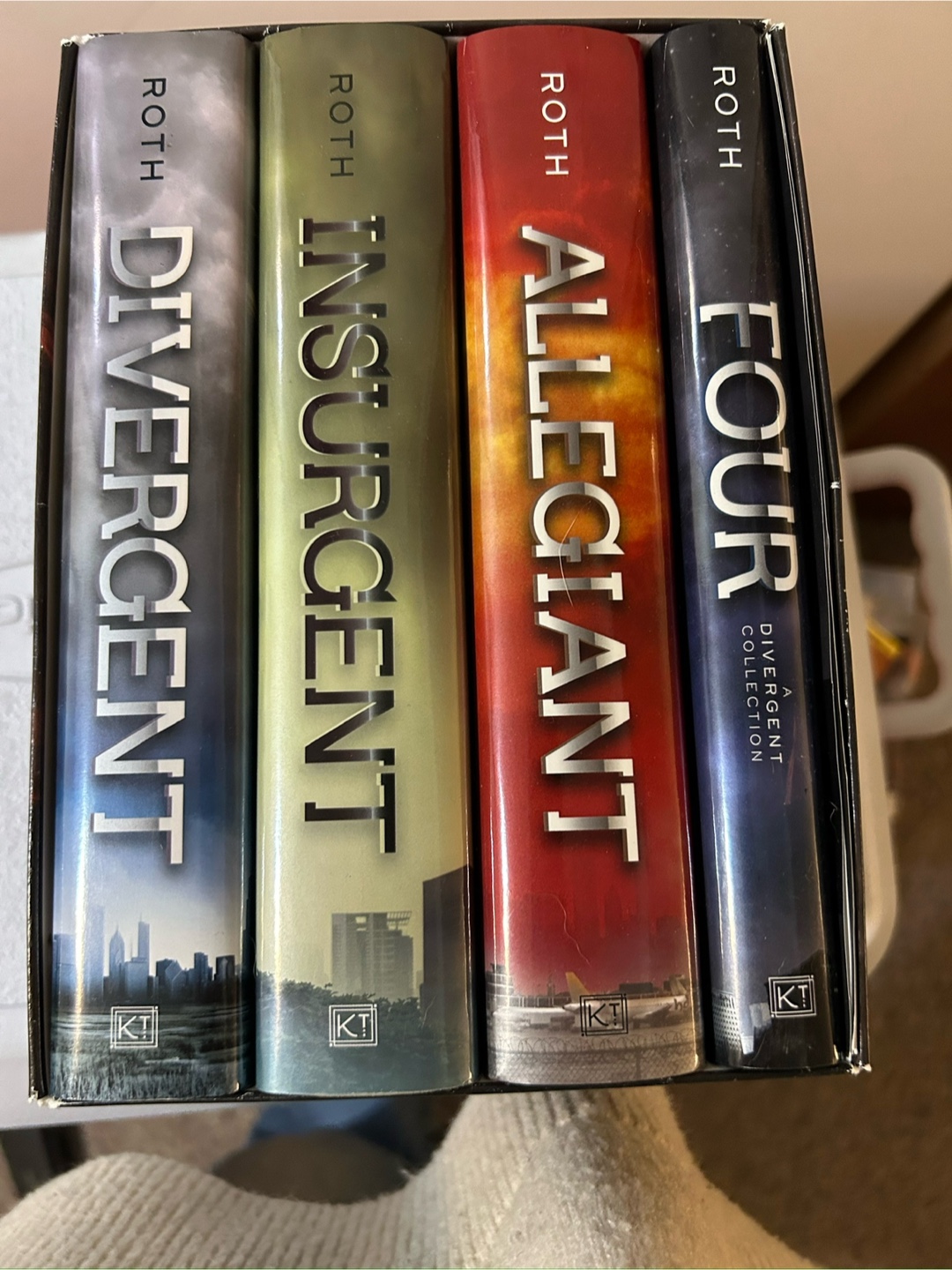 The Divergent Series Box Set by Veronica Roth