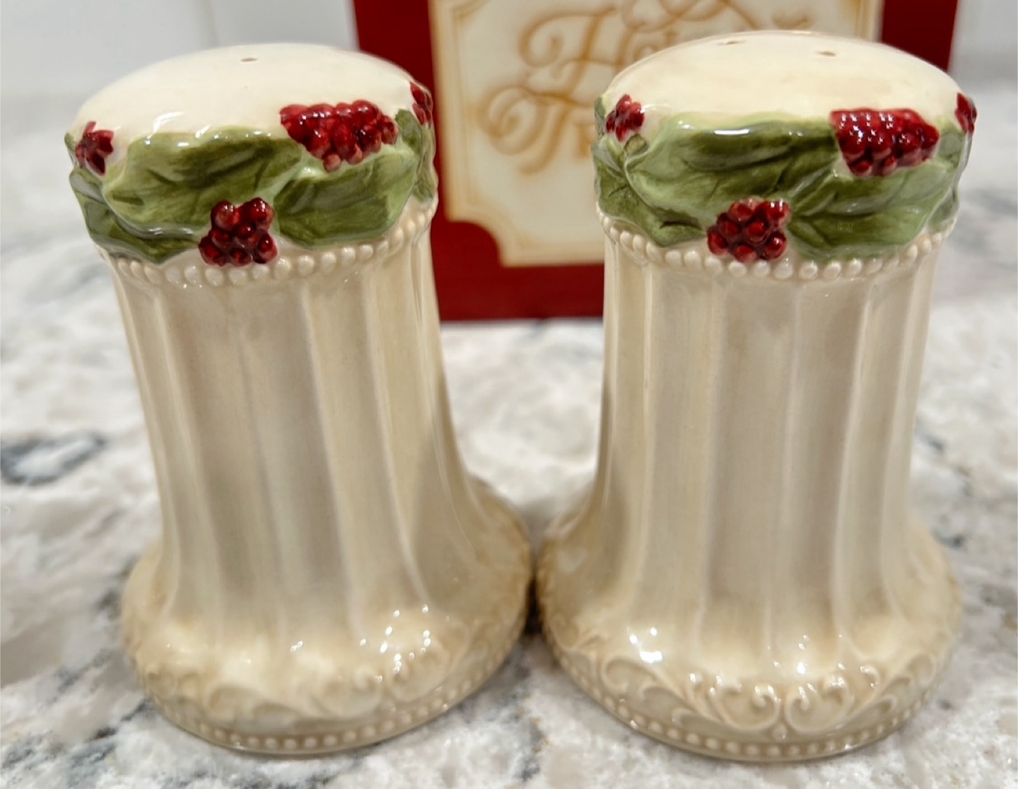 Holiday Traditions by Amscan Salt and Pepper Shaker Set - photo 2