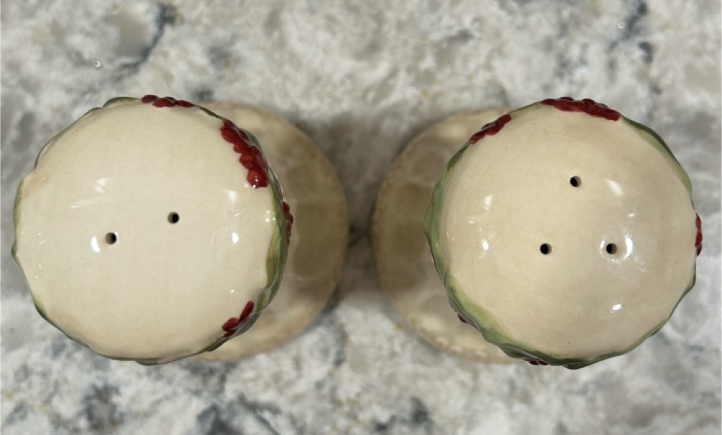 Holiday Traditions by Amscan Salt and Pepper Shaker Set - photo 3