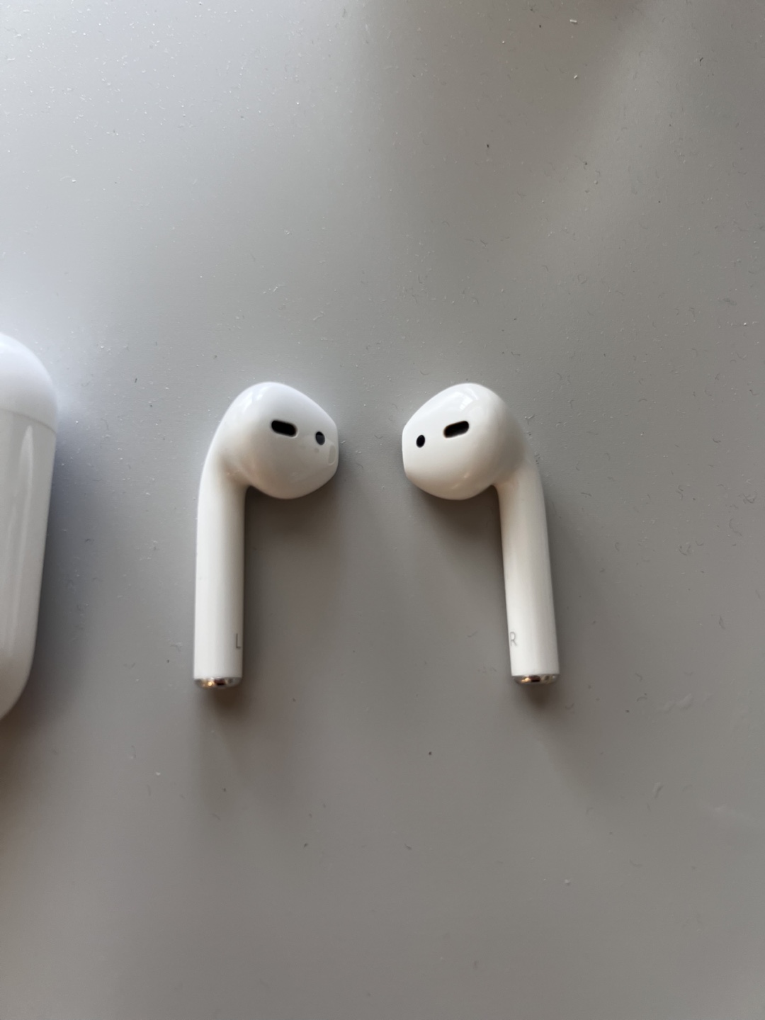 Apple AirPods 2nd Gen