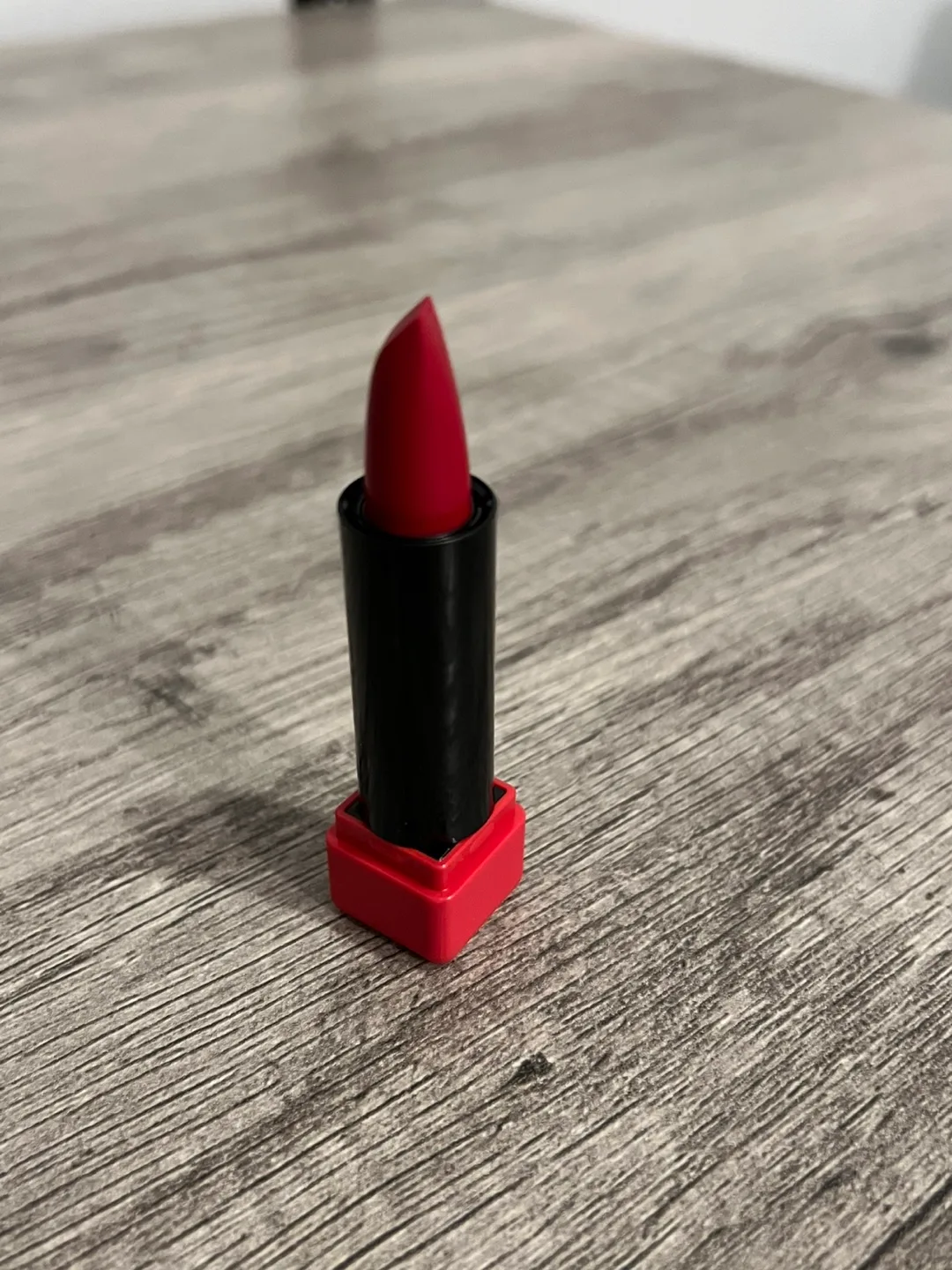 Shiseido Techno Satin Gel Lipstick thumbnail