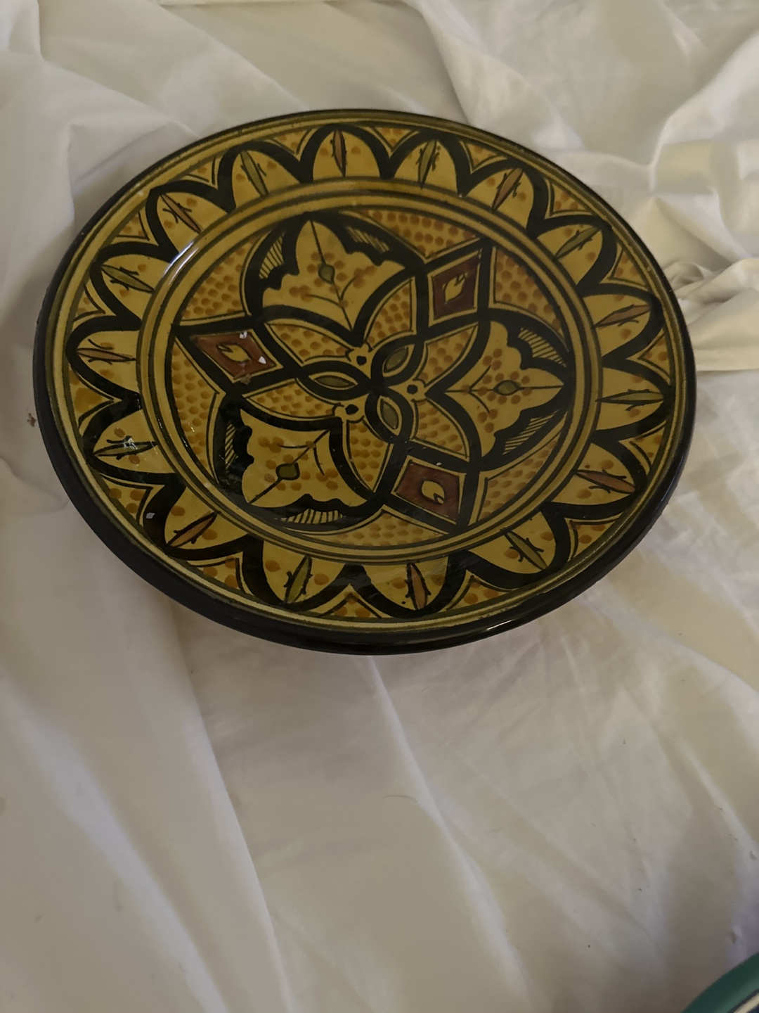 Plate for decorating house