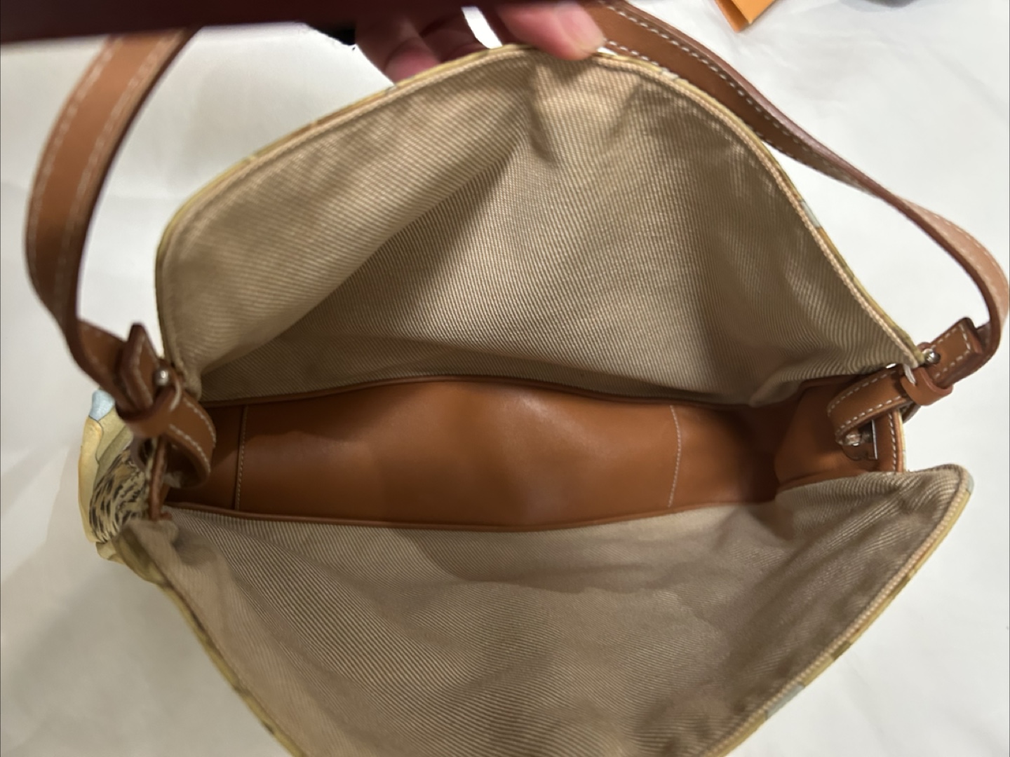Salvatore Ferragamo Shoulder Bag - photo 4