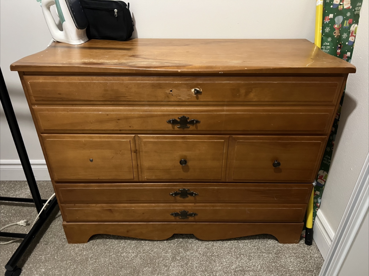 Wooden Dresser - 5 Drawers