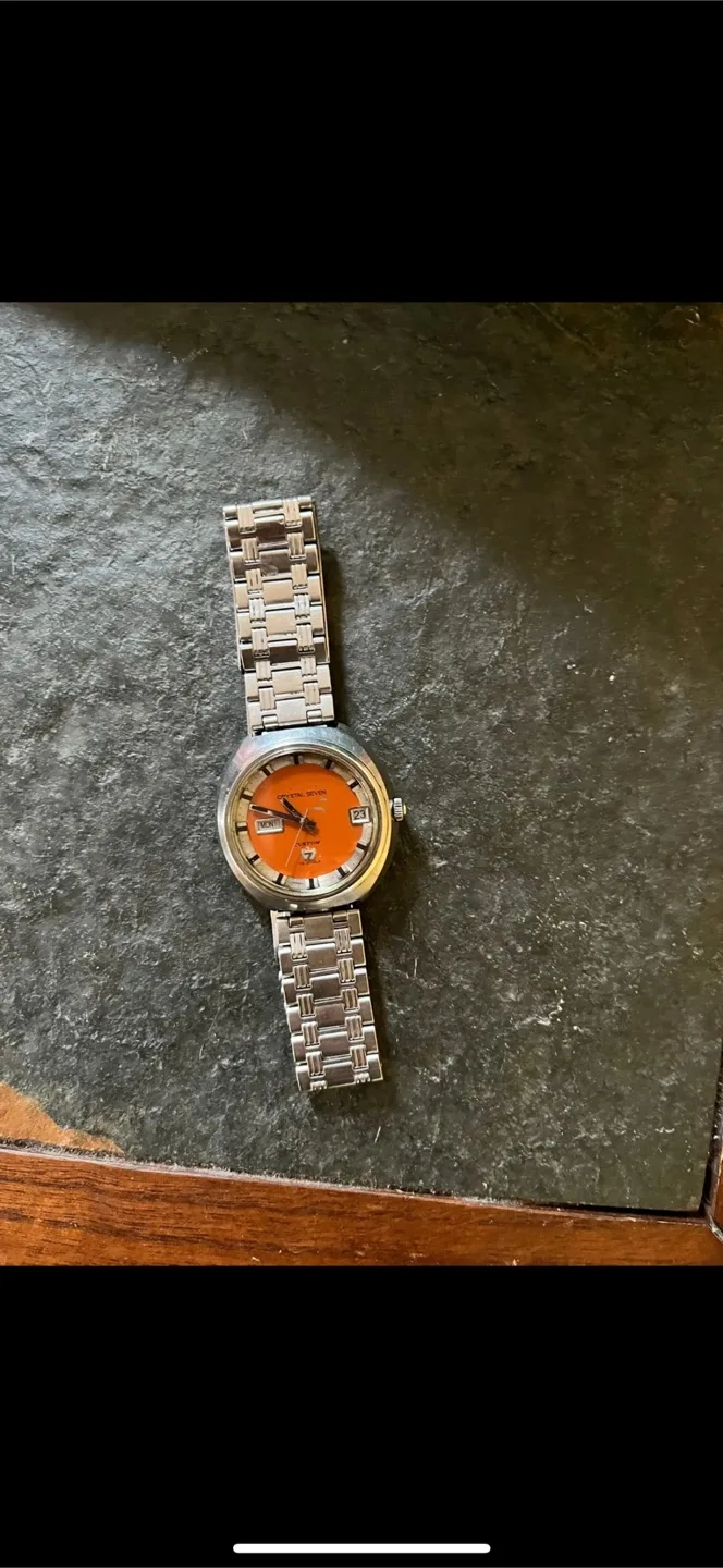 Vintage Crystal Seven Watch image indicator(4)