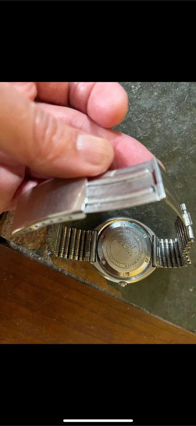 Vintage Crystal Seven Watch image indicator(7)