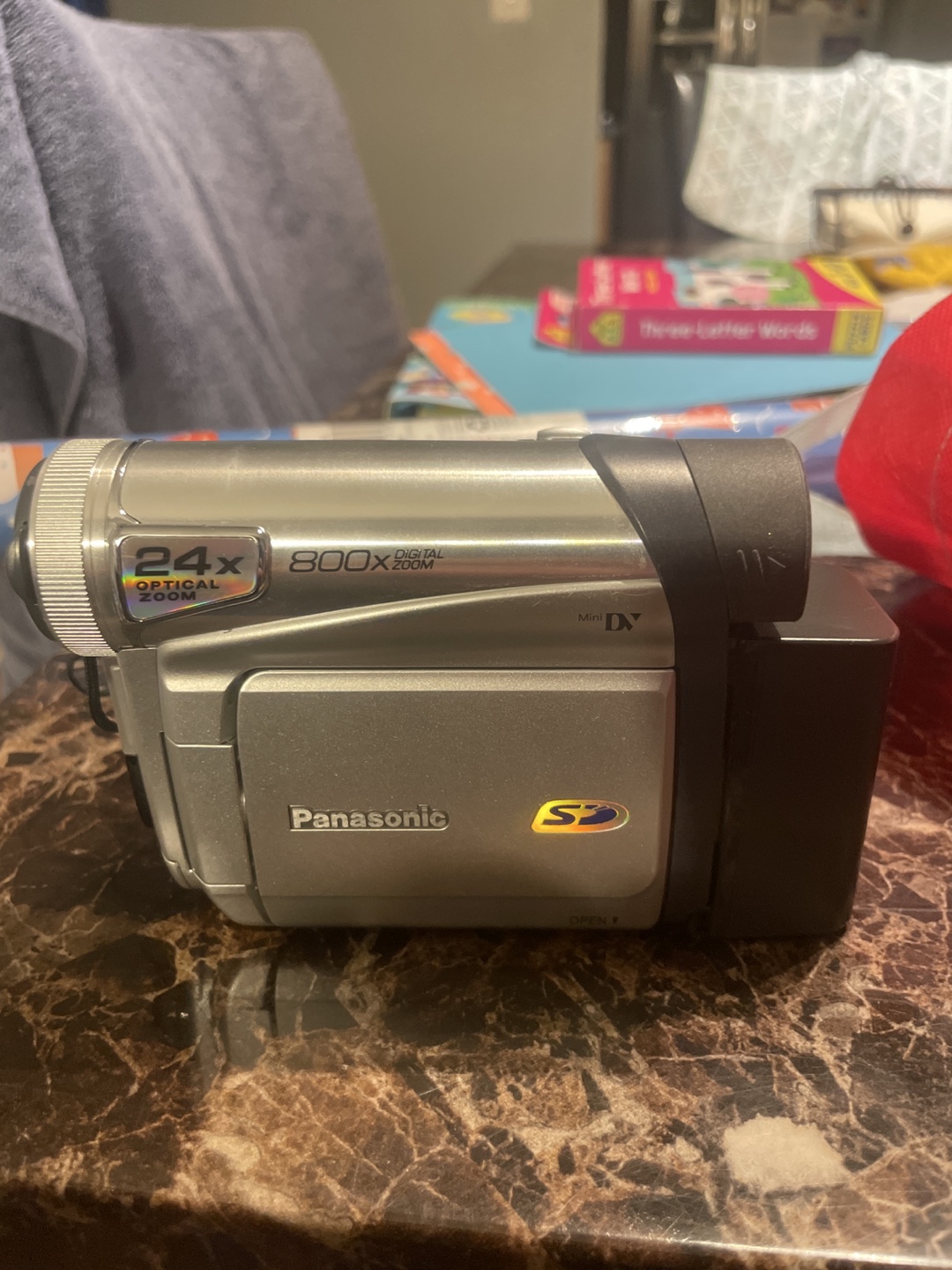 Panasonic Camcorder w/ Charger & Case - photo 2