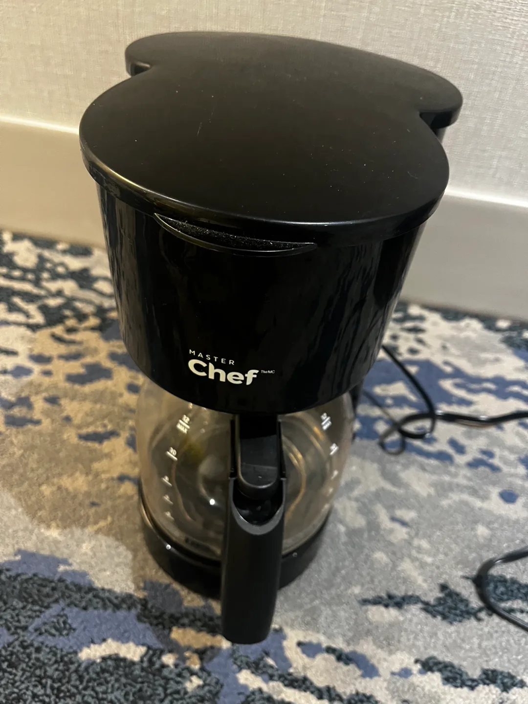 Master Chef 12-Cup Coffee Maker thumbnail