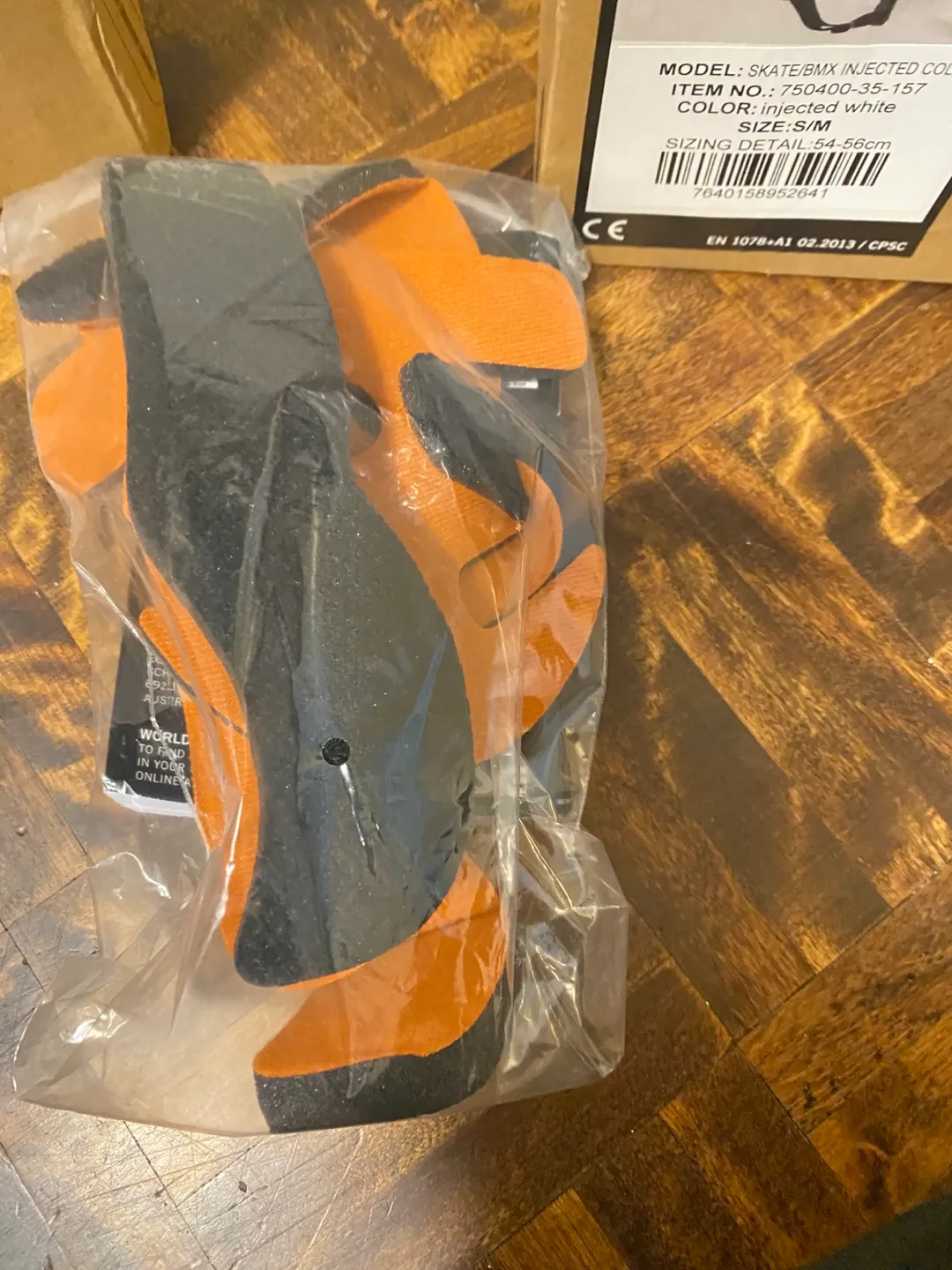 Skate/BMX Helmet - Injected White, Size S/M image indicator(4)