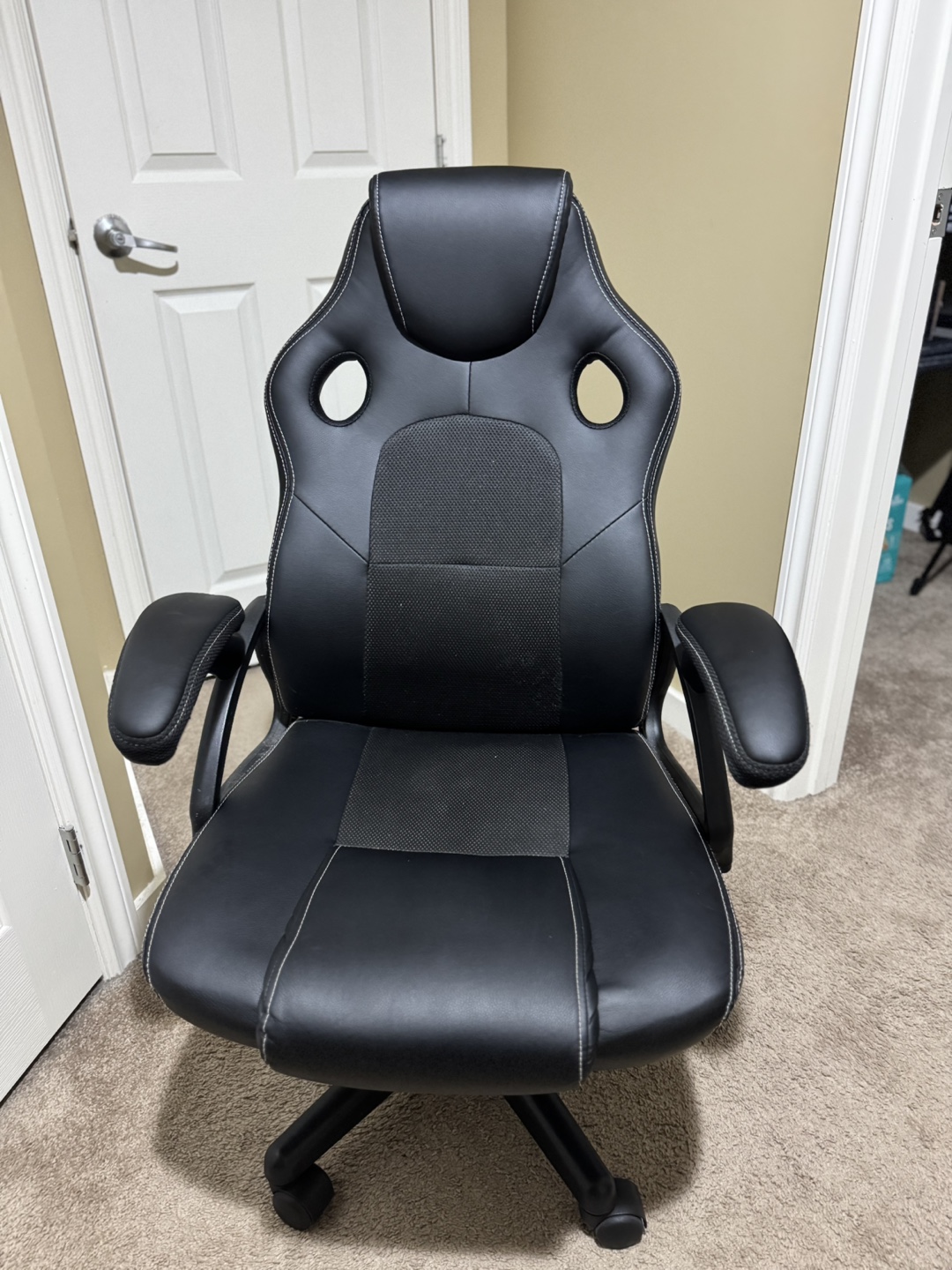 Black Gaming Chair - photo 2