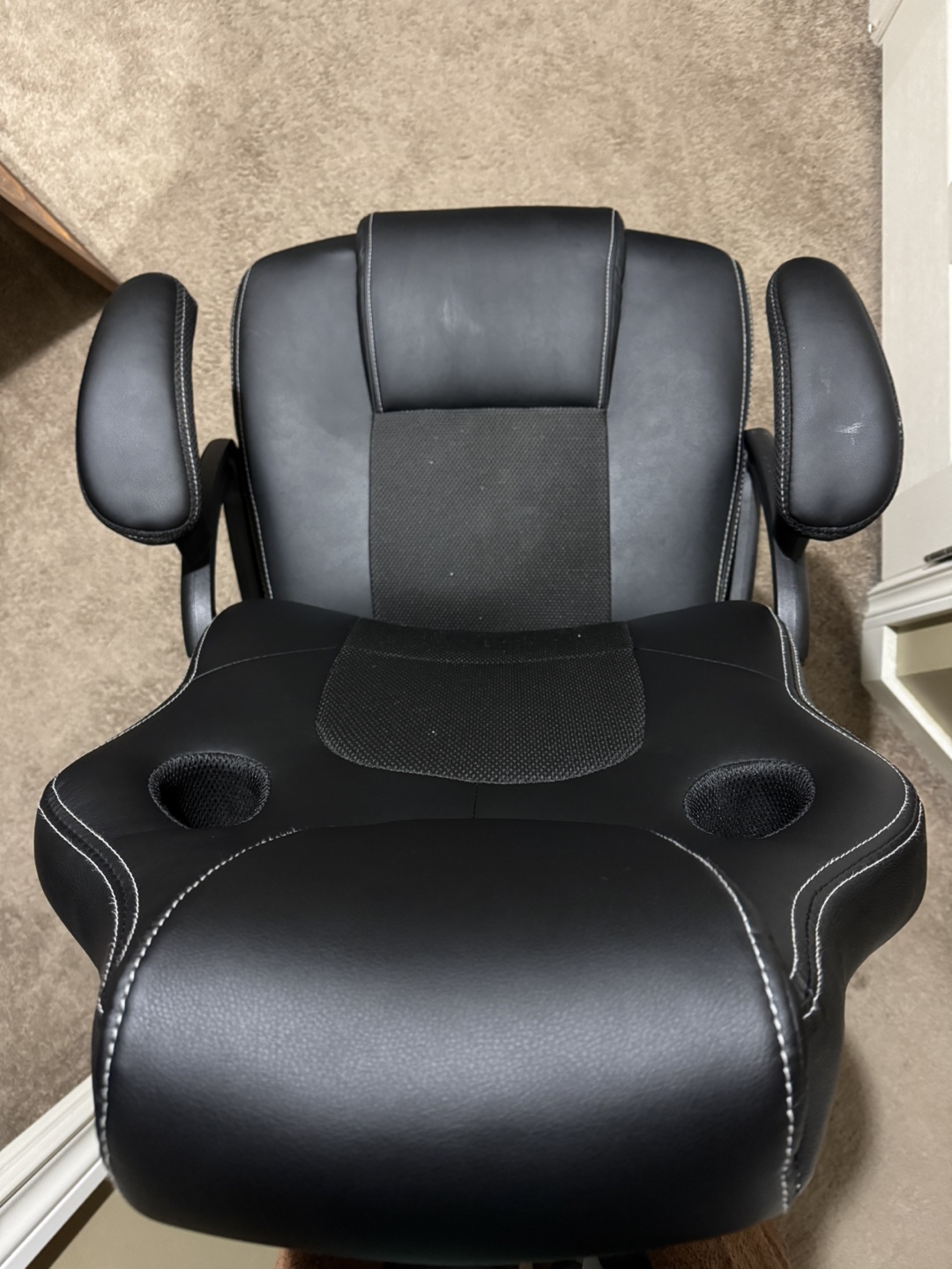 Black Gaming Chair - photo 3