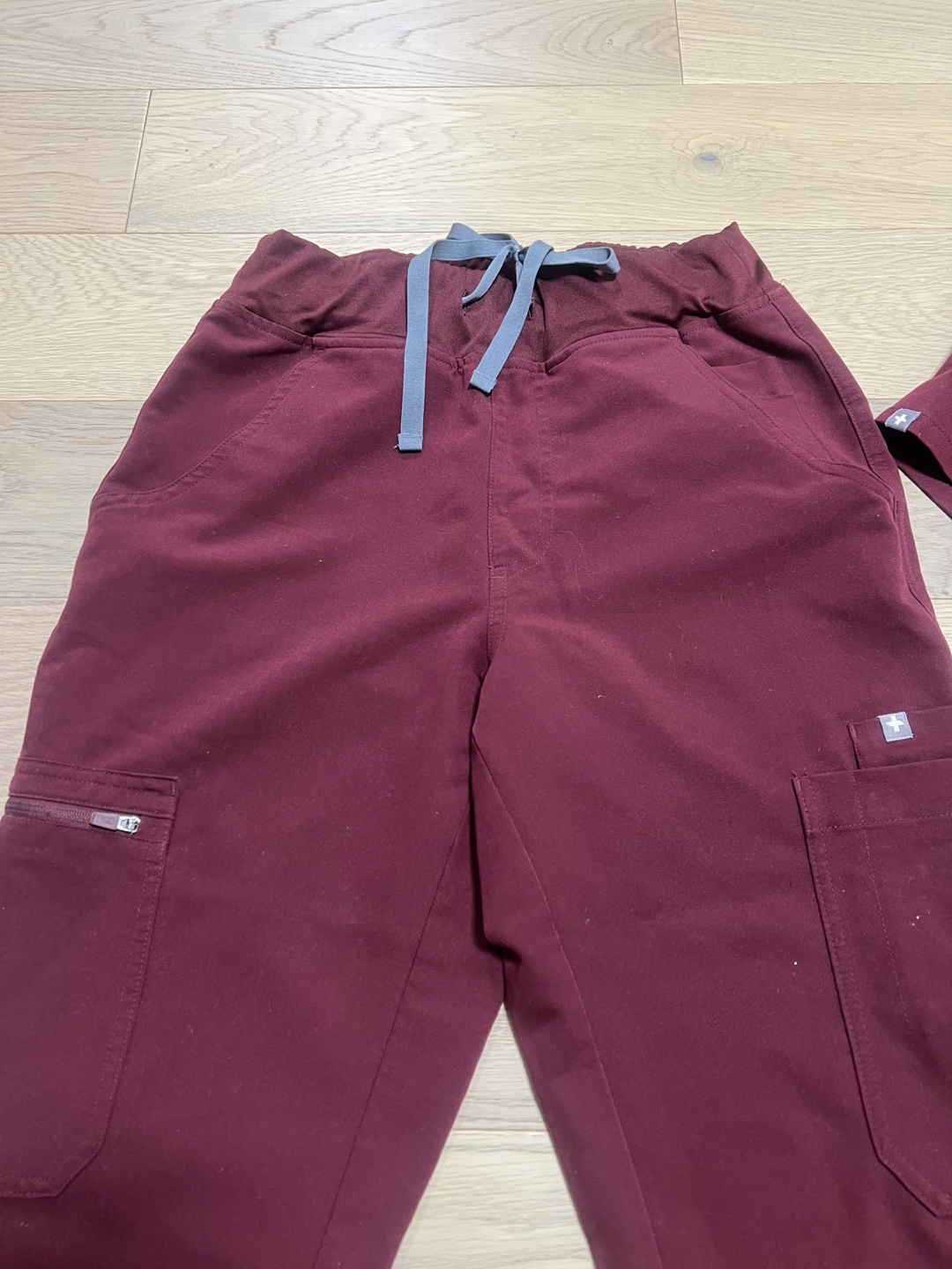 FIGS Scrub Set - XS, Burgundy - photo 3