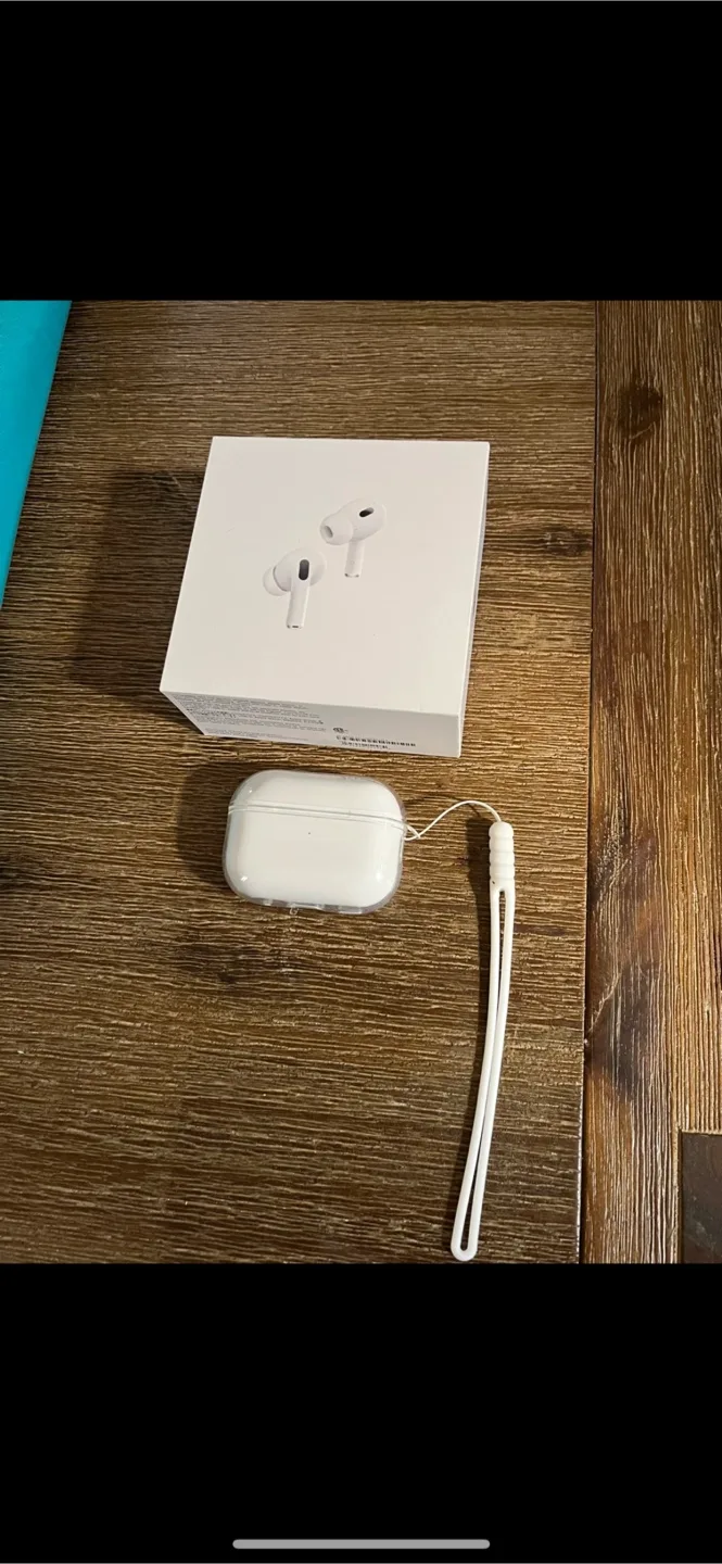 Apple AirPods Pro (2nd Generation) thumbnail
