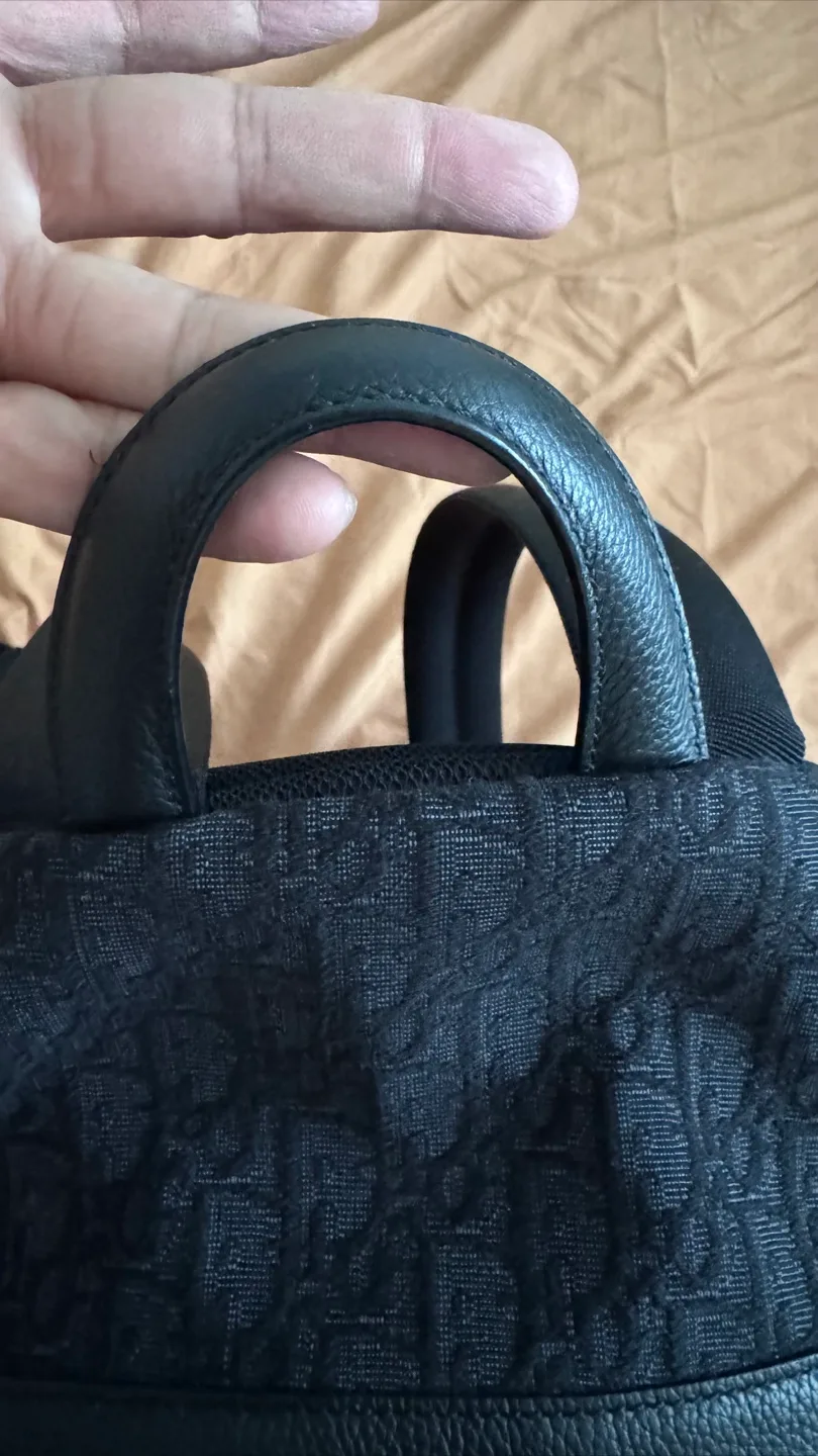 100% LEGIT USED CHRISTIAN DIOR BACKPACK image indicator(5)