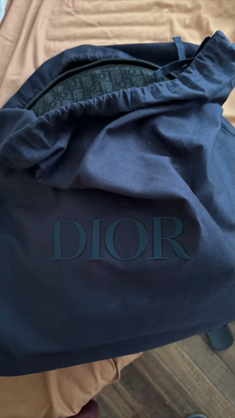 100% LEGIT USED CHRISTIAN DIOR BACKPACK image indicator(10)