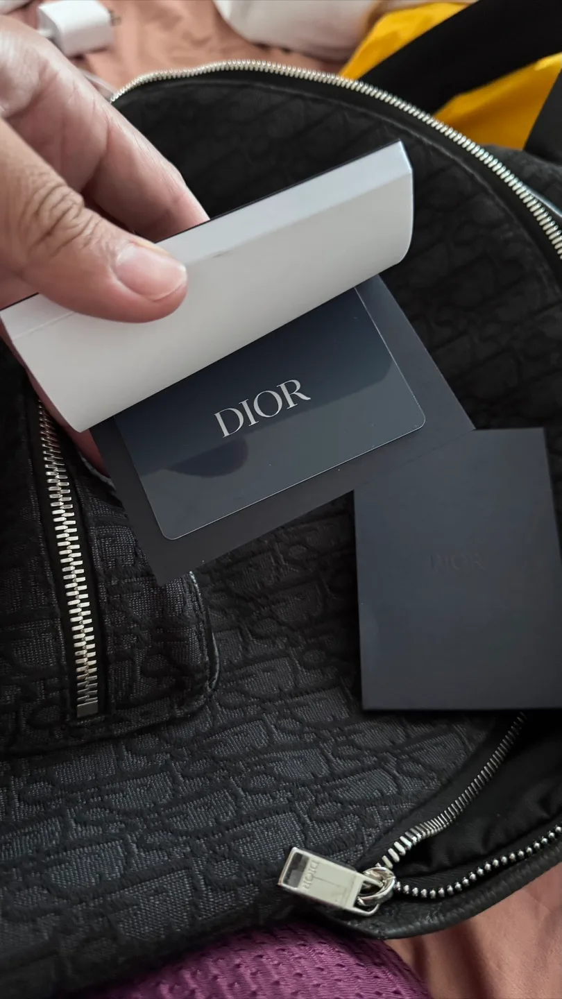 100% LEGIT USED CHRISTIAN DIOR BACKPACK image indicator(8)