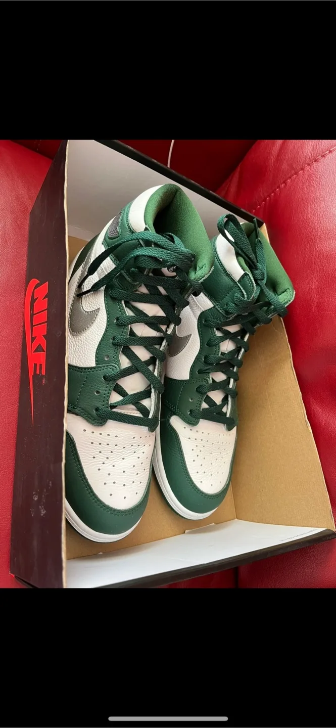 Air Jordan 1 Retro High OG Gorge Green Size 11.5 thumbnail