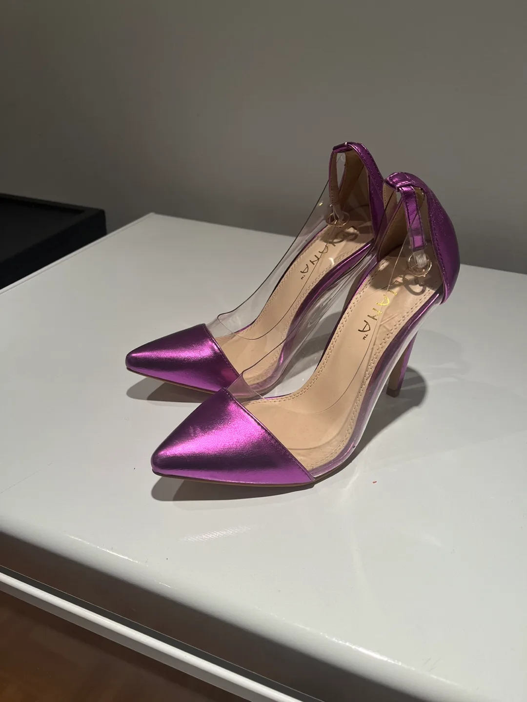 Metallic Purple Heels, Size 7 image indicator(3)