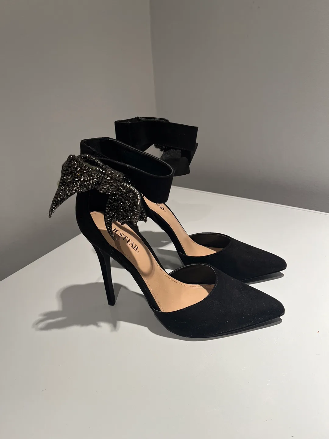 Black Heels with Bow - Size 10 image indicator(3)