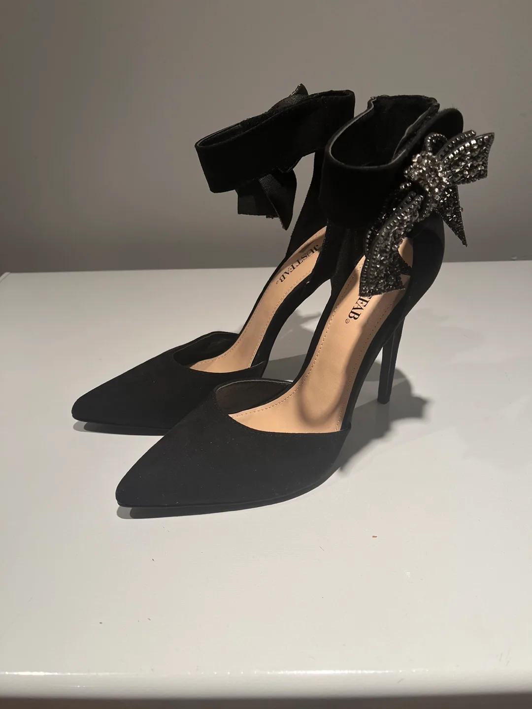 Black Heels with Bow - Size 10 thumbnail