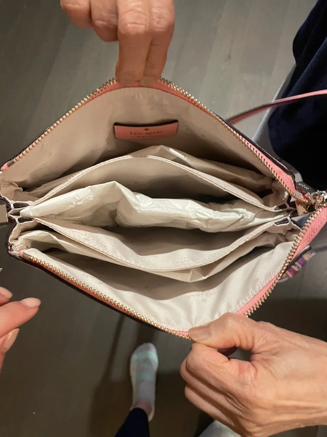 New Kate Spade Pink Leather Crossbody Bag image indicator(2)