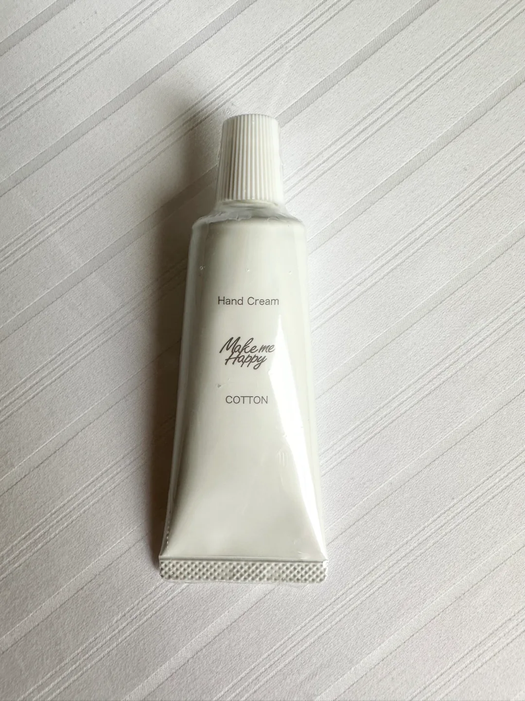 New Canmake Make me Happy Cotton Hand Cream thumbnail