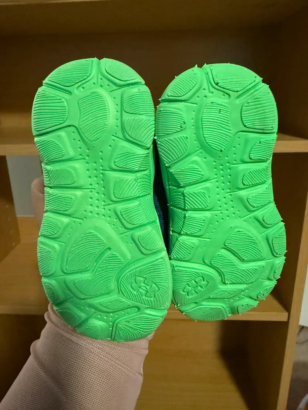 Running Shoes - toddler size 5 image indicator(4)