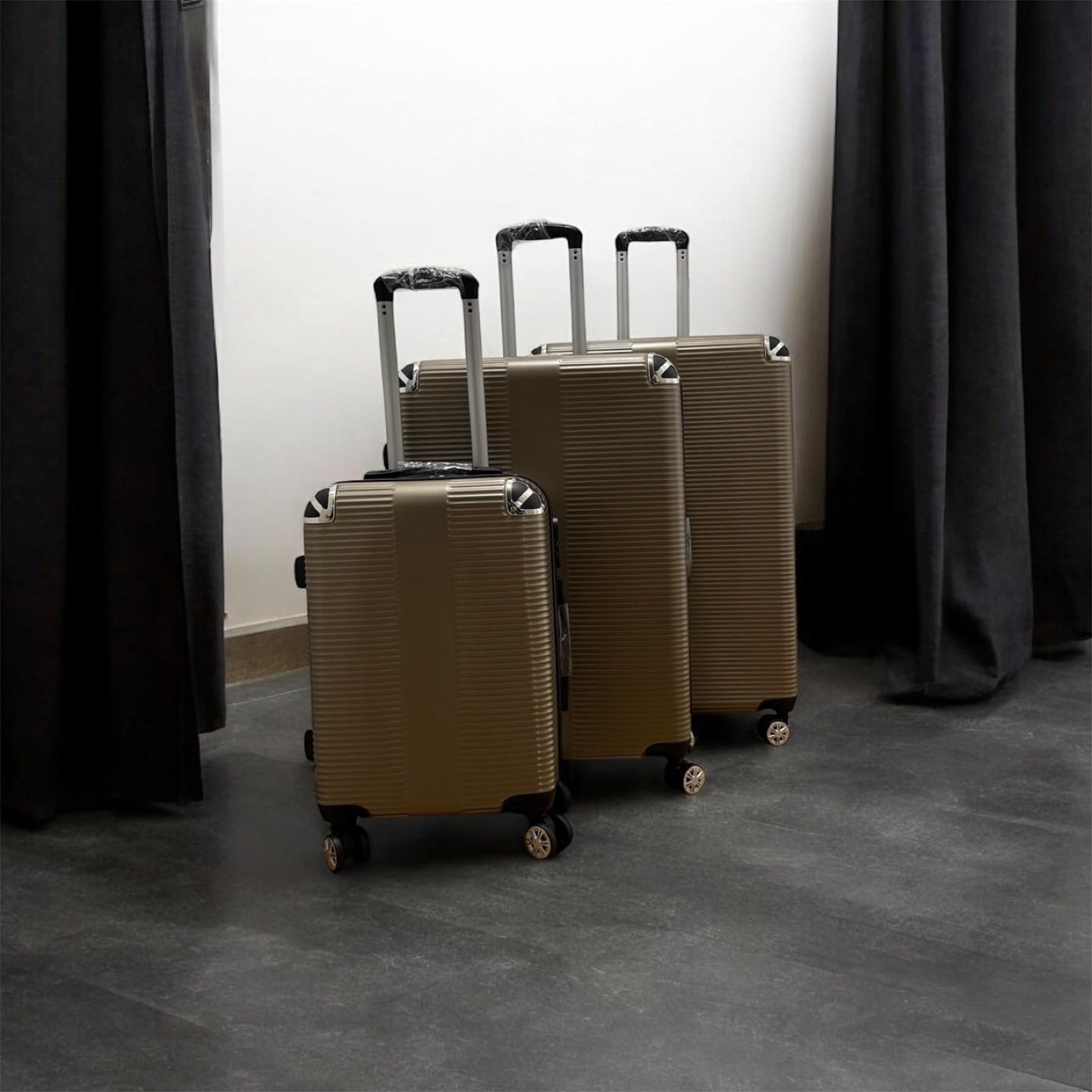 Luggage Set - 3 Piece - photo 2