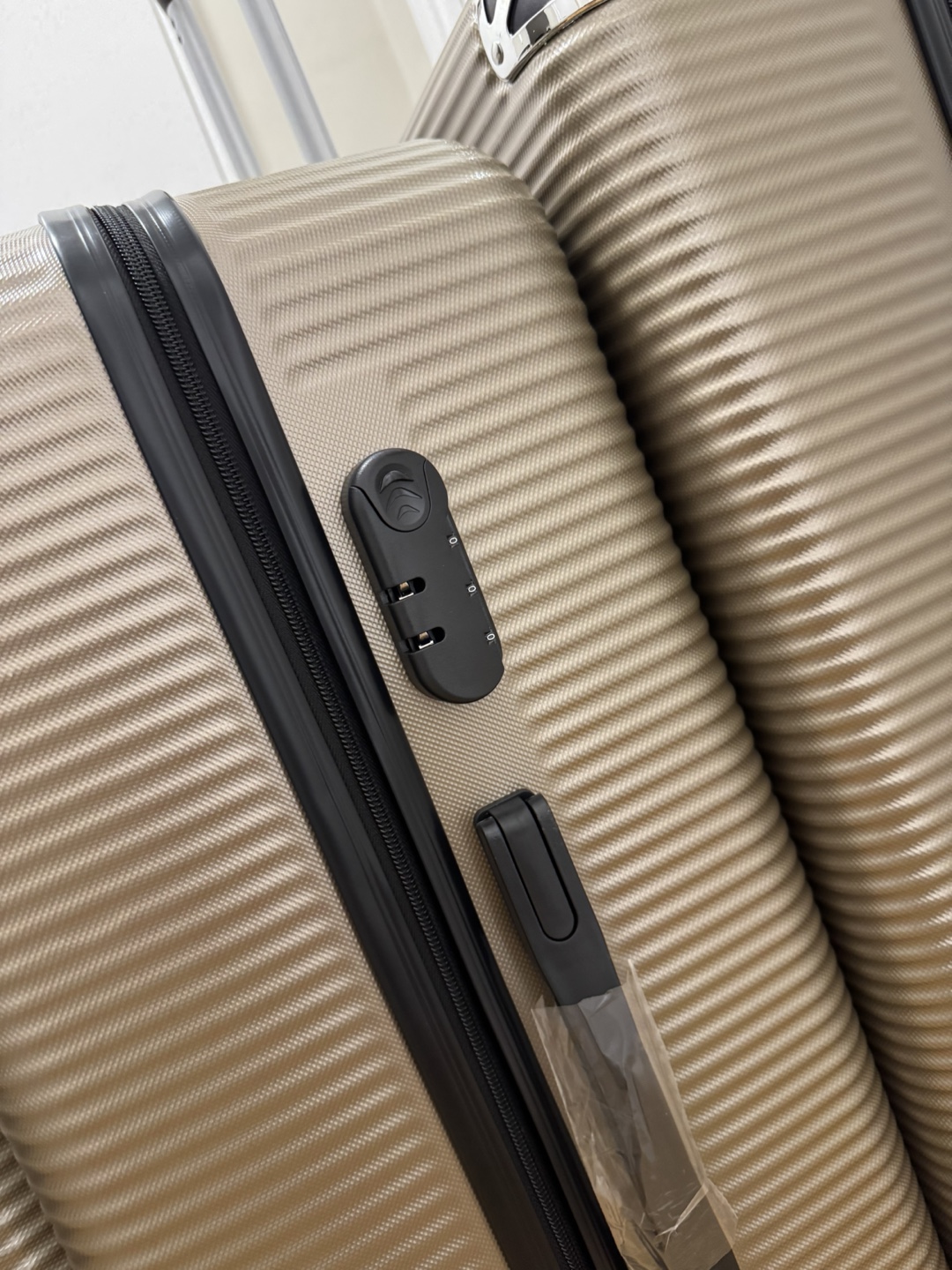 Luggage Set - 3 Piece - photo 4