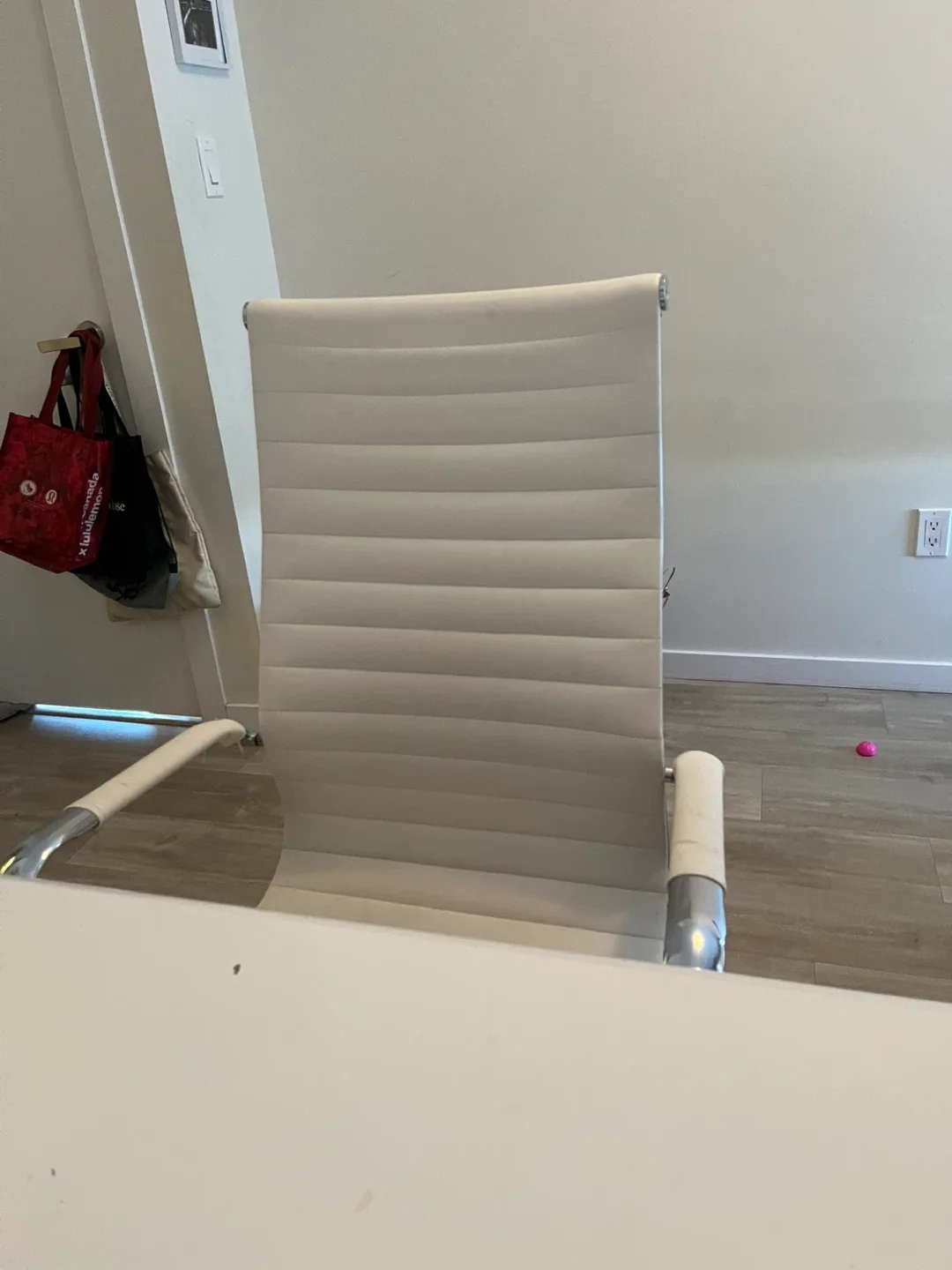 Office desk and chair image indicator(2)