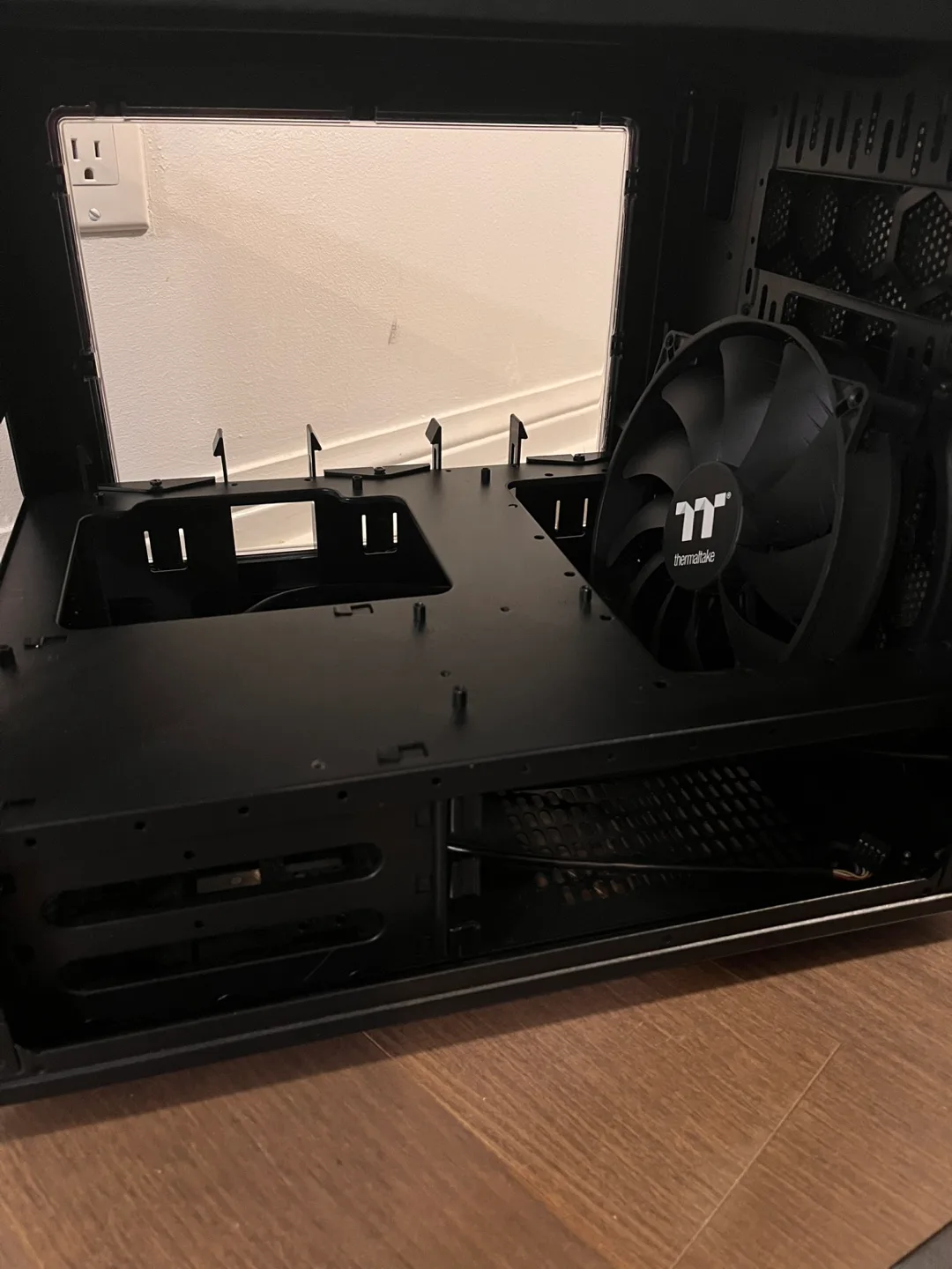 Thermaltake Core V21 Cube Case image indicator(6)