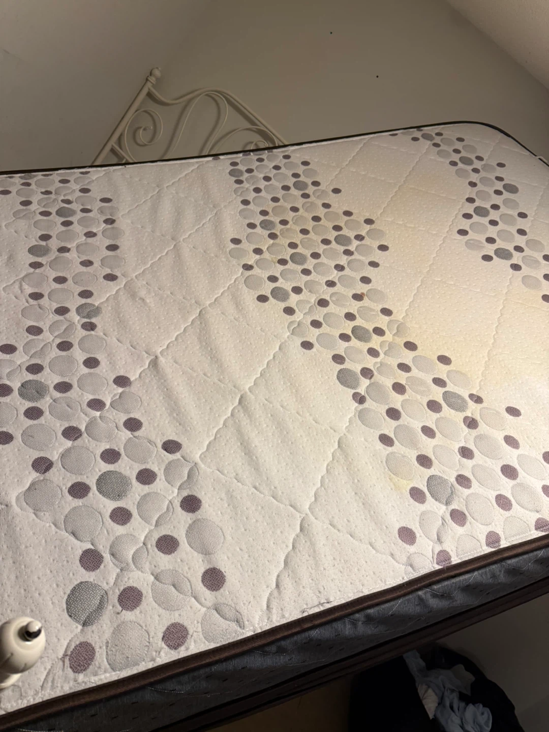 Queen Mattress - photo 3