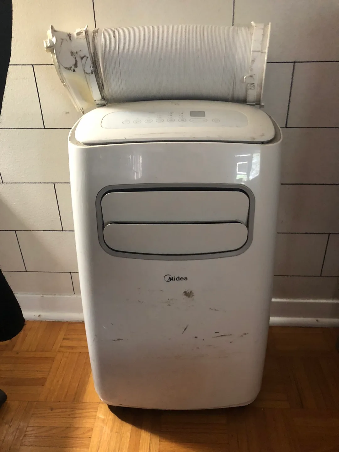 Midea Portable Air Conditioner TODAY ONLY 75$ image indicator(4)