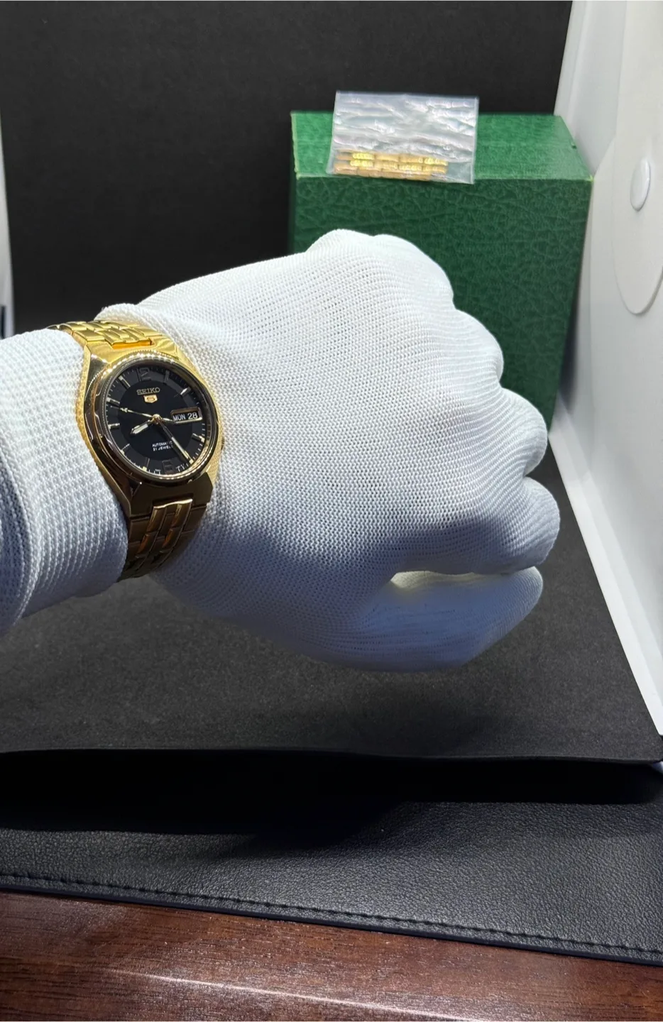 Seiko 5 Automatic Gold Watch thumbnail
