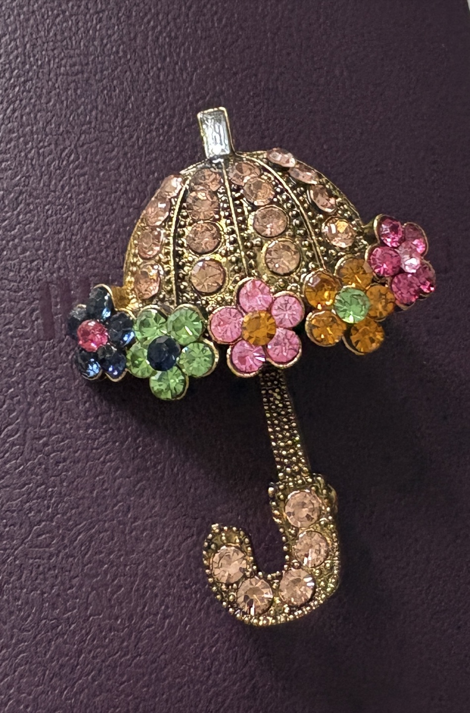 Beautiful Umbrella Brooch with Rhinestones!